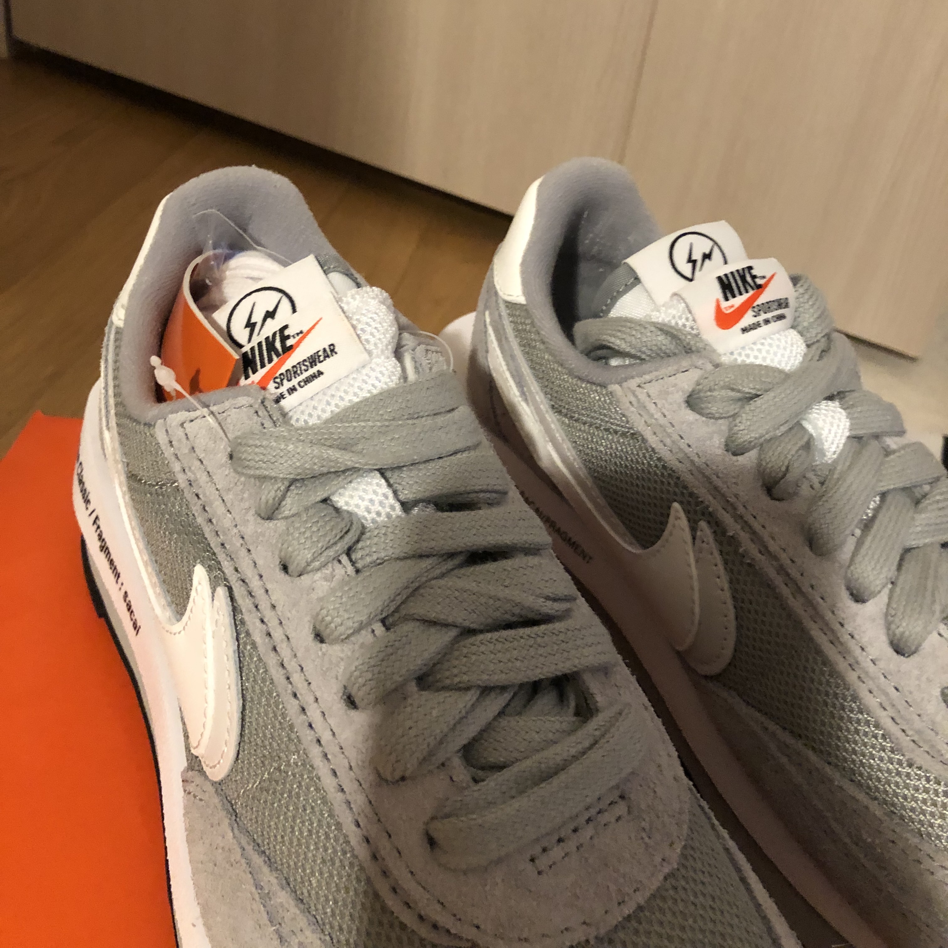 Nike x Sacai x Fragment LDWaffle Light Smoke Grey 착용 스타일 - 1
