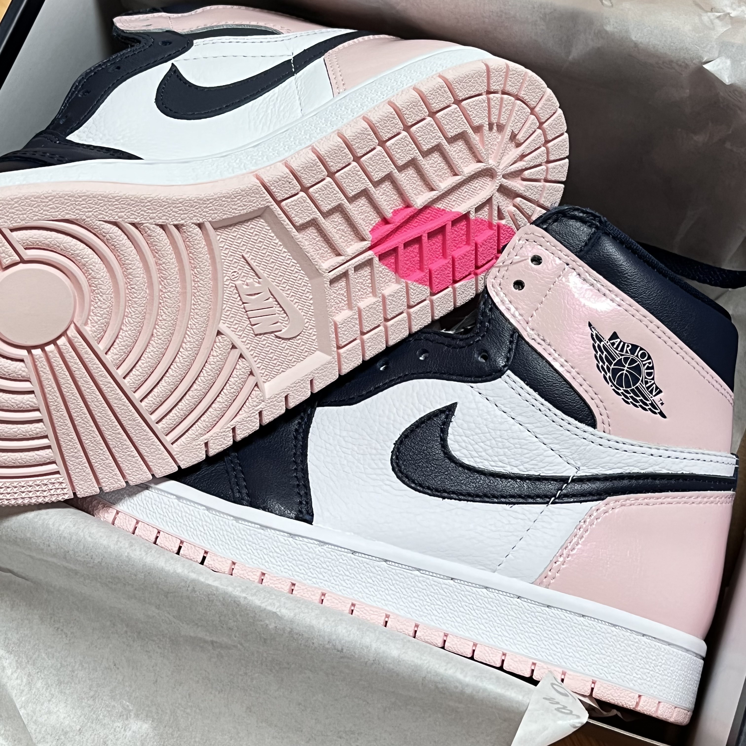 (W) Jordan 1 Retro High OG Atmosphere 착용 스타일