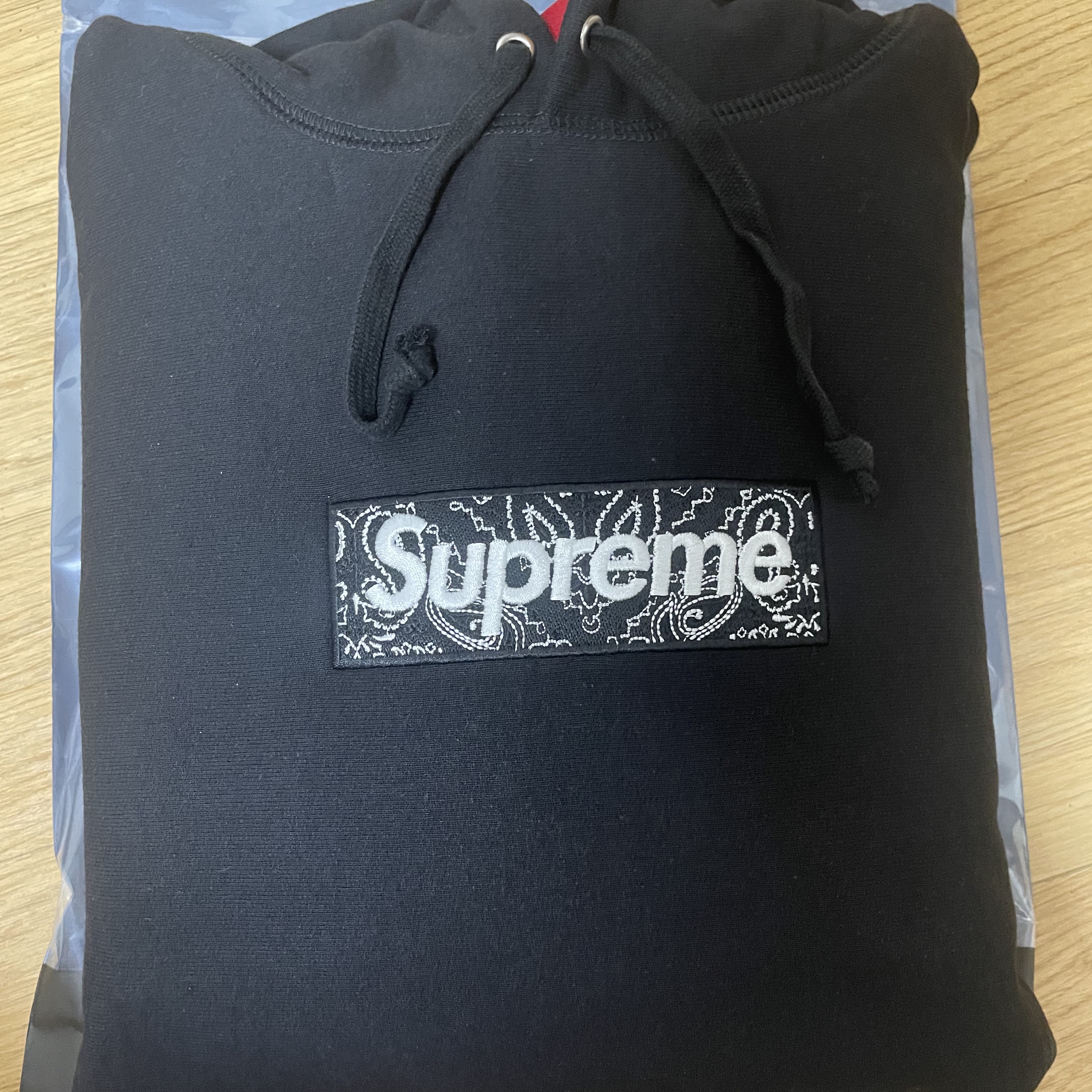 Supreme Bandana Box Logo Hooded Sweatshirt Black - 19FW 착용 스타일