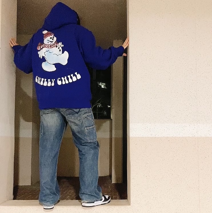Supreme Snowman Hooded Sweatshirt Dark Royal - 21FW, Nike Dunk Low Retro Black 착용 스타일
