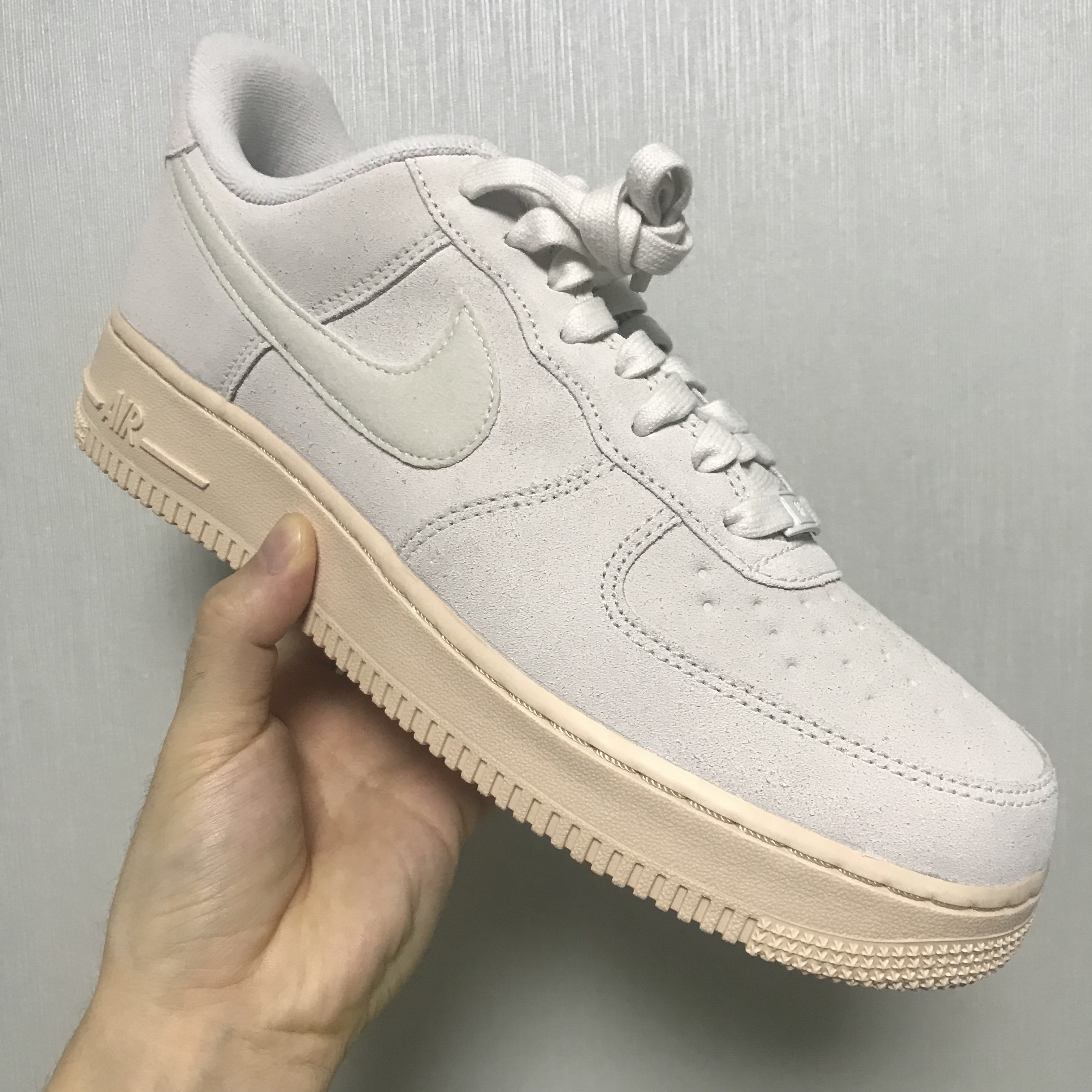 Nike Air Force 1 Low Winter Premium Summit White 착용 스타일