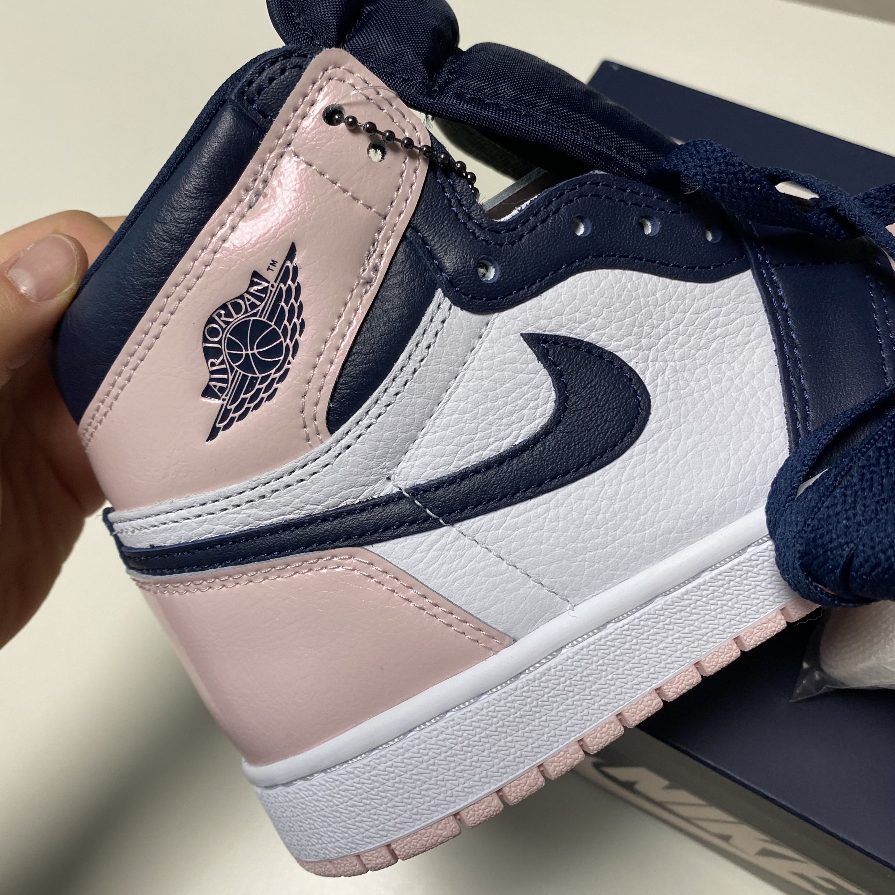 (W) Jordan 1 Retro High OG Atmosphere 착용 스타일 - 3