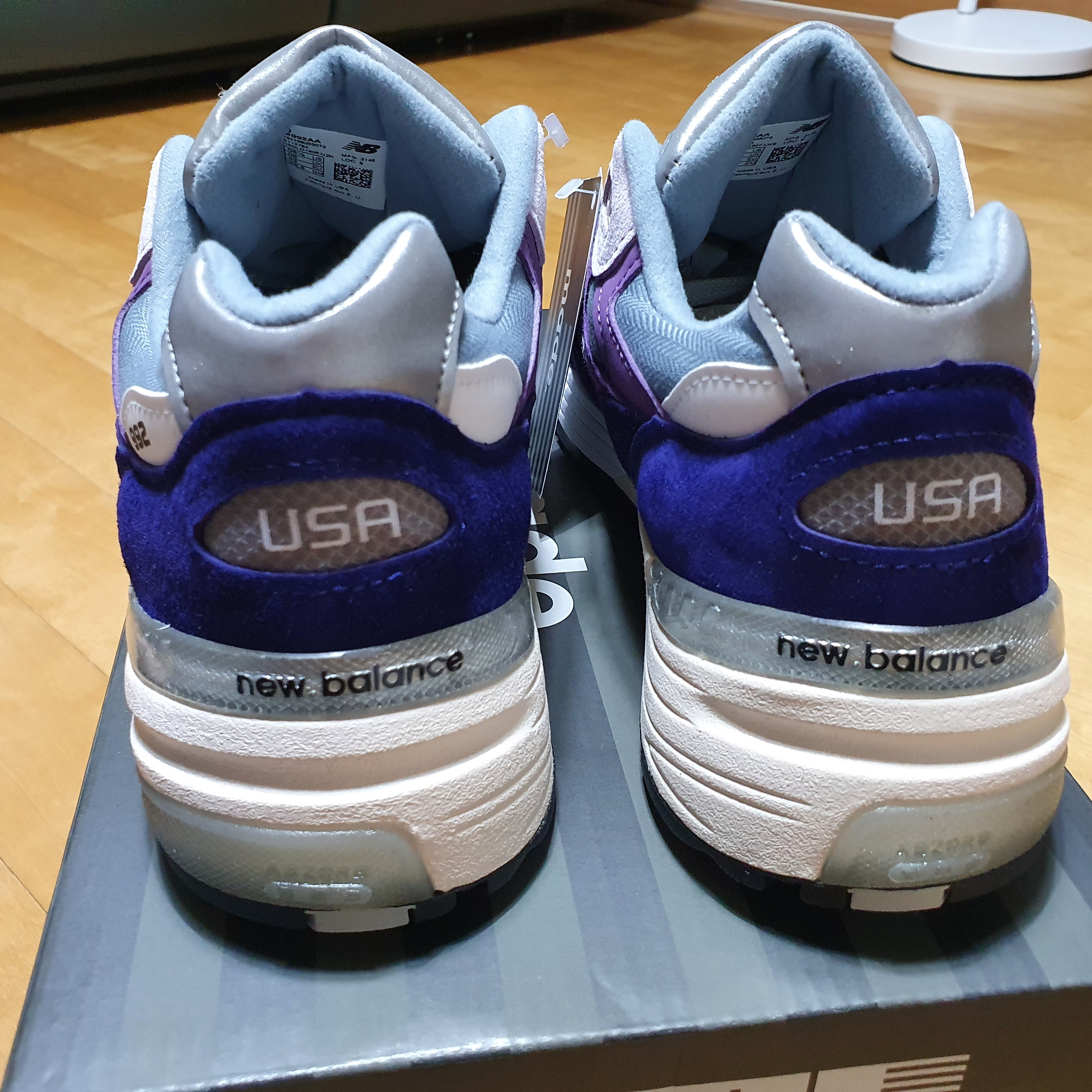 New Balance 992 Made in USA Purple Grey 착용 스타일 - 3