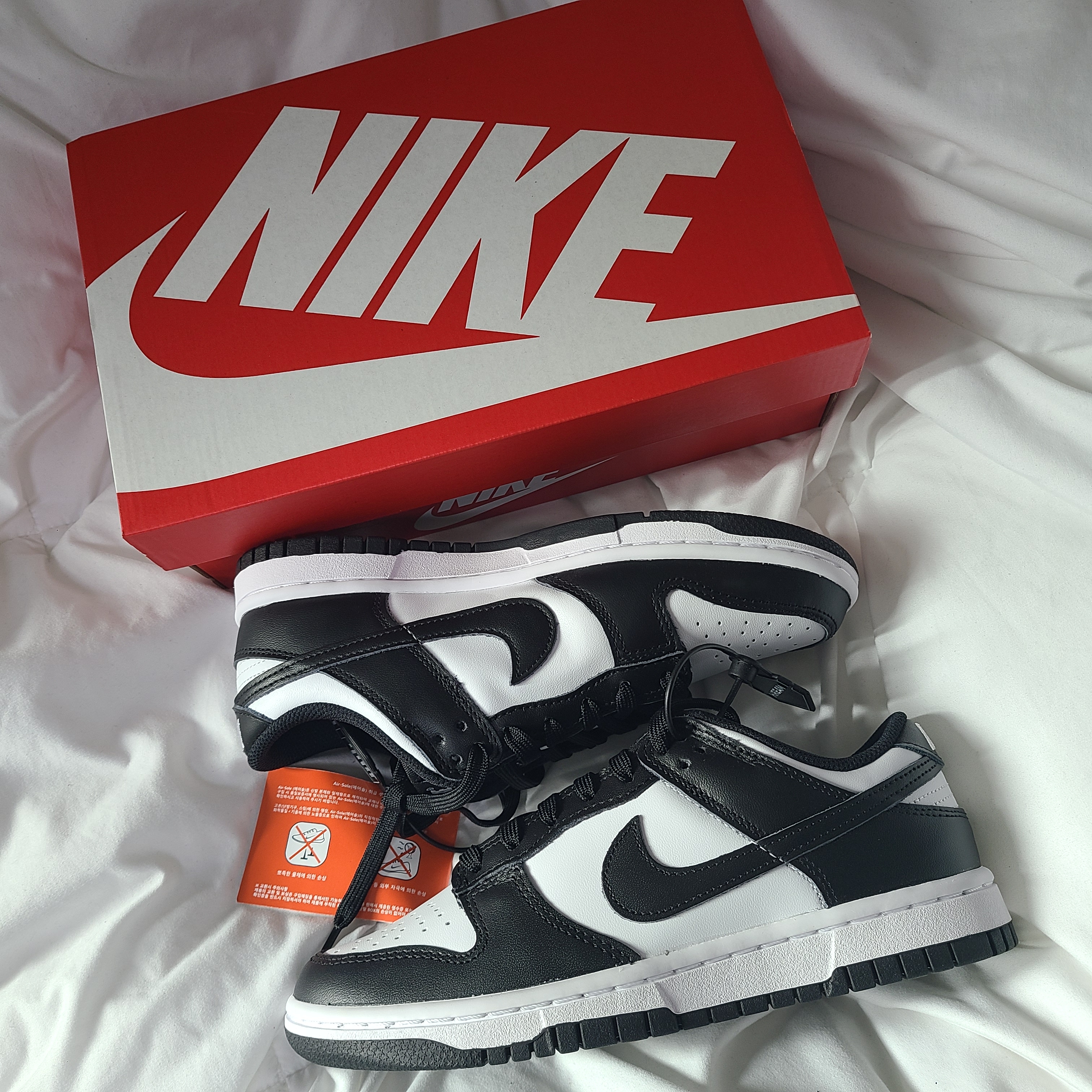 (W) Nike Dunk Low Black 착용 스타일 - 2