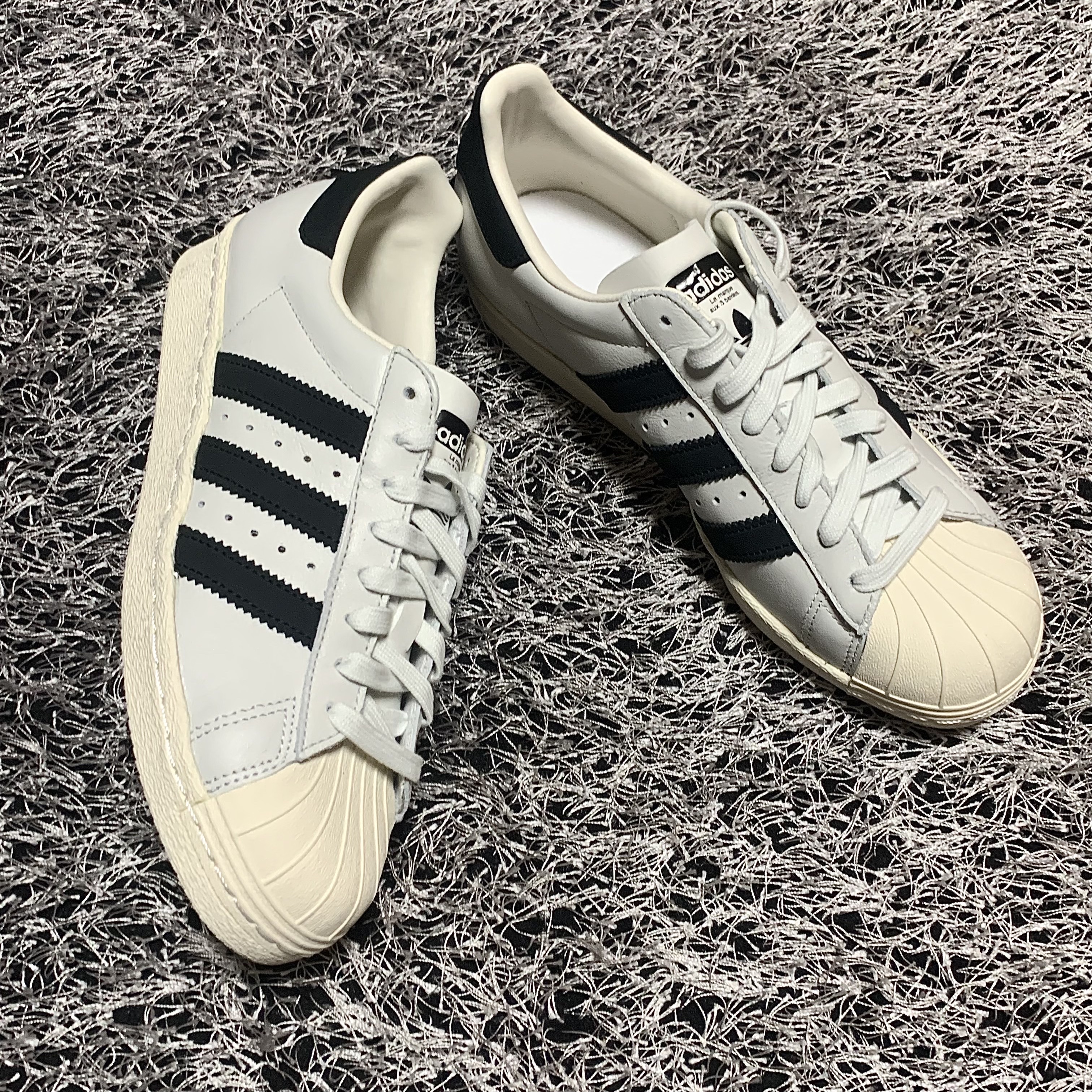 Adidas Superstar Recon White Black 착용 스타일