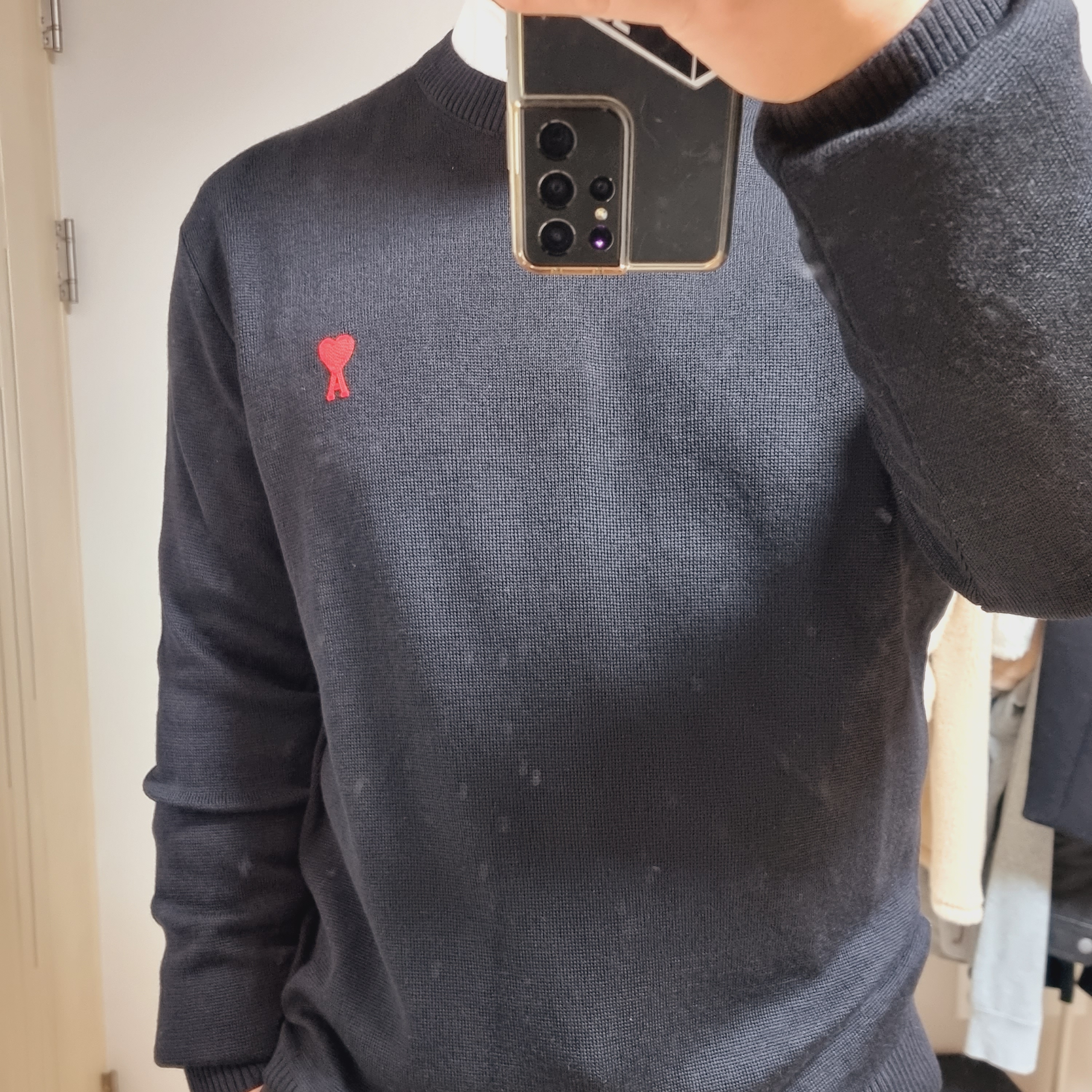AMI de Coeur Wool Knit Black 착용 스타일