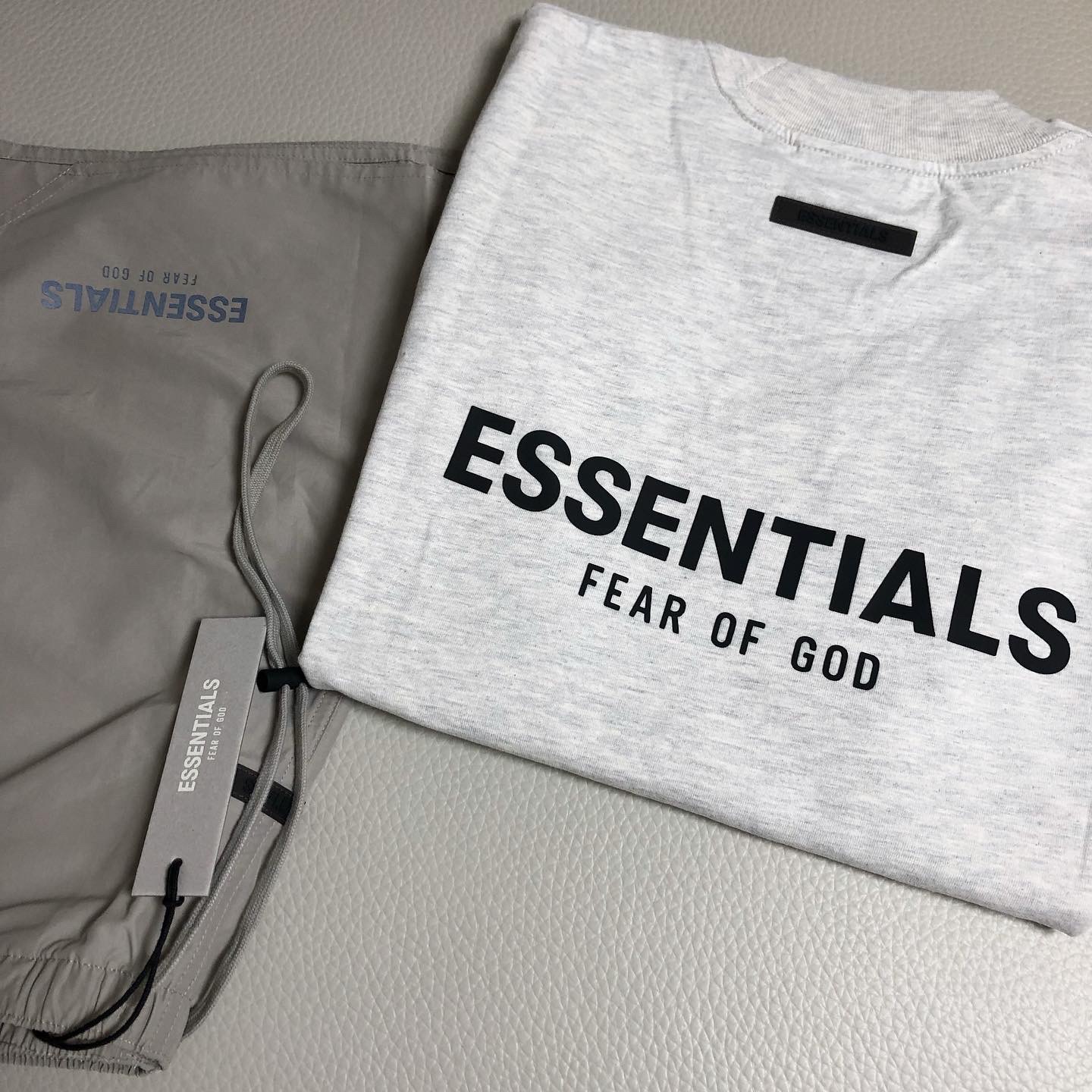 Essentials Long Sleeve T-Shirt Oatmeal - 21SS 착용 스타일