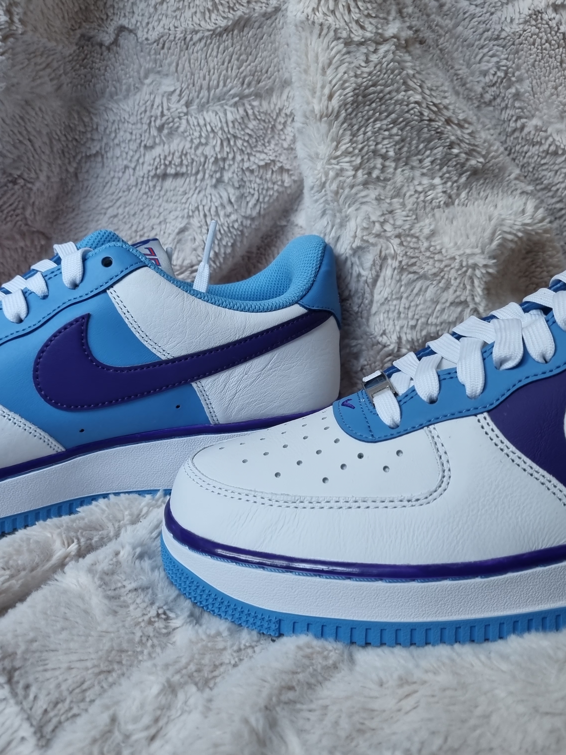 Nike x NBA Air Force 1 '07 LV8 EMB White and Coast Field 착용 스타일 - 4