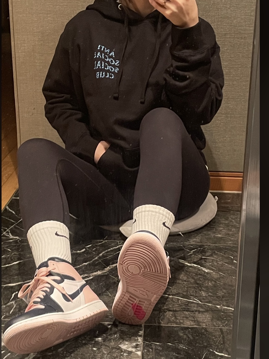 (W) Jordan 1 Retro High OG Atmosphere 착용 스타일 - 3
