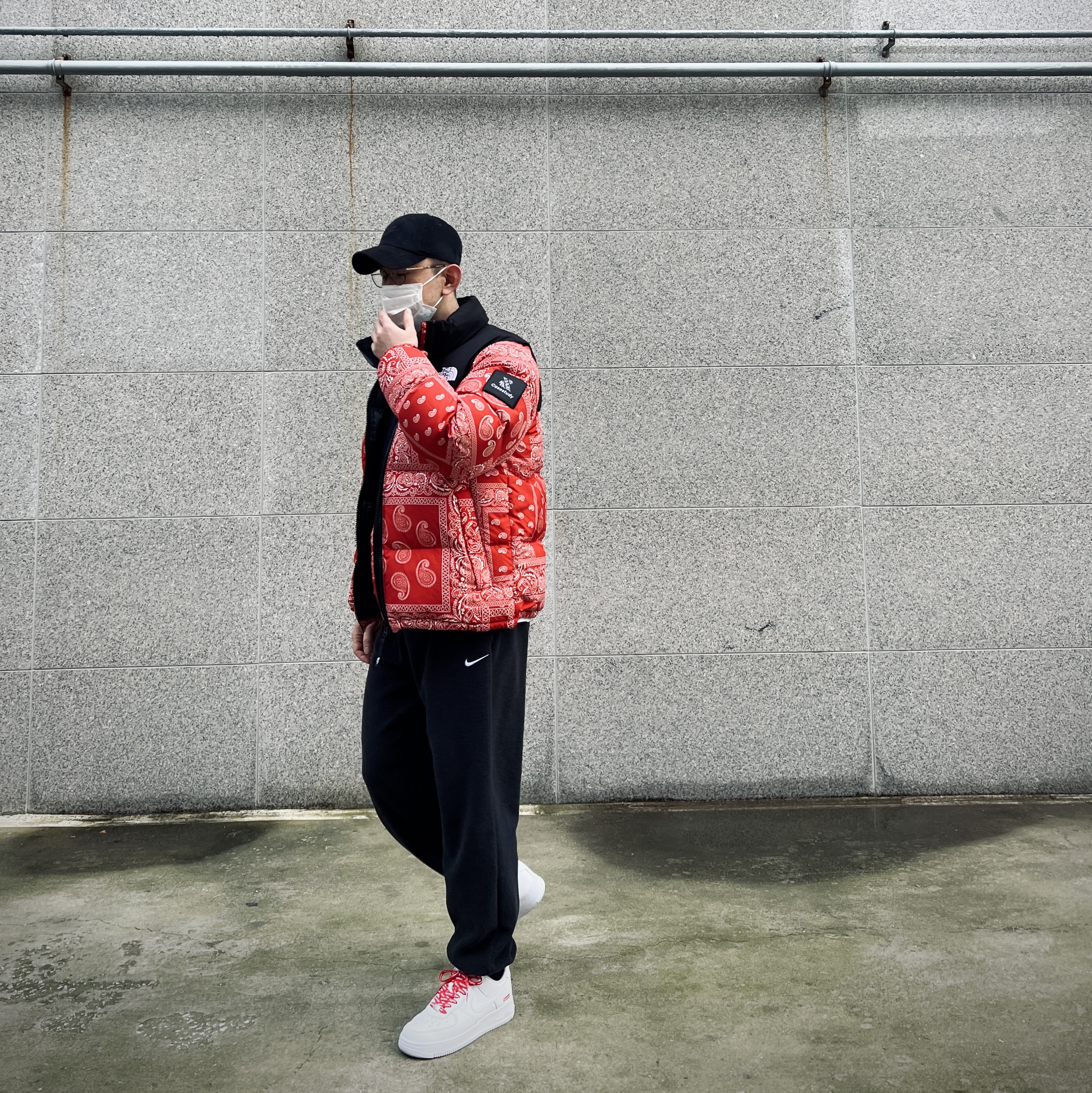 The North Face Nuptse Down Jacket Red, Nike x Supreme Air Force 1 Low White 착용 스타일