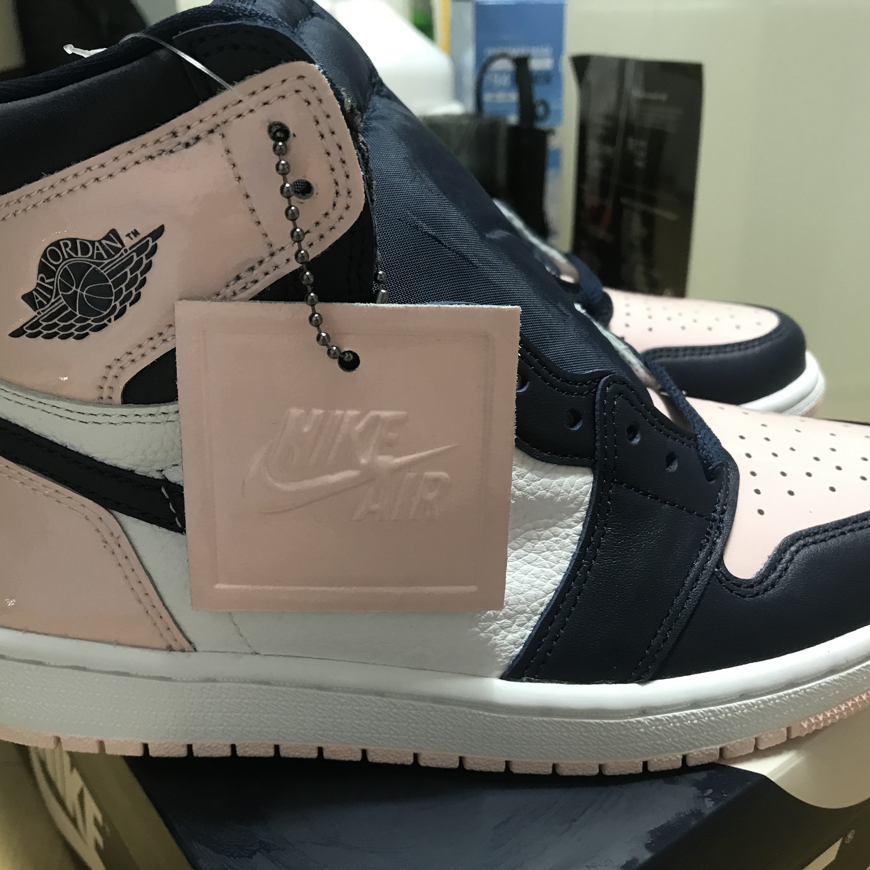 (W) Jordan 1 Retro High OG Atmosphere 착용 스타일 - 2