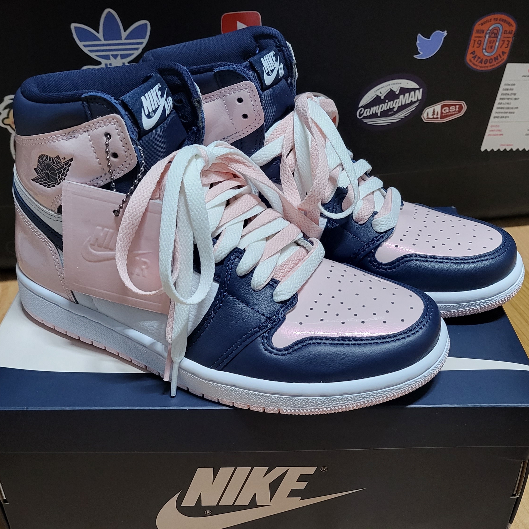 (W) Jordan 1 Retro High OG Atmosphere 착용 스타일