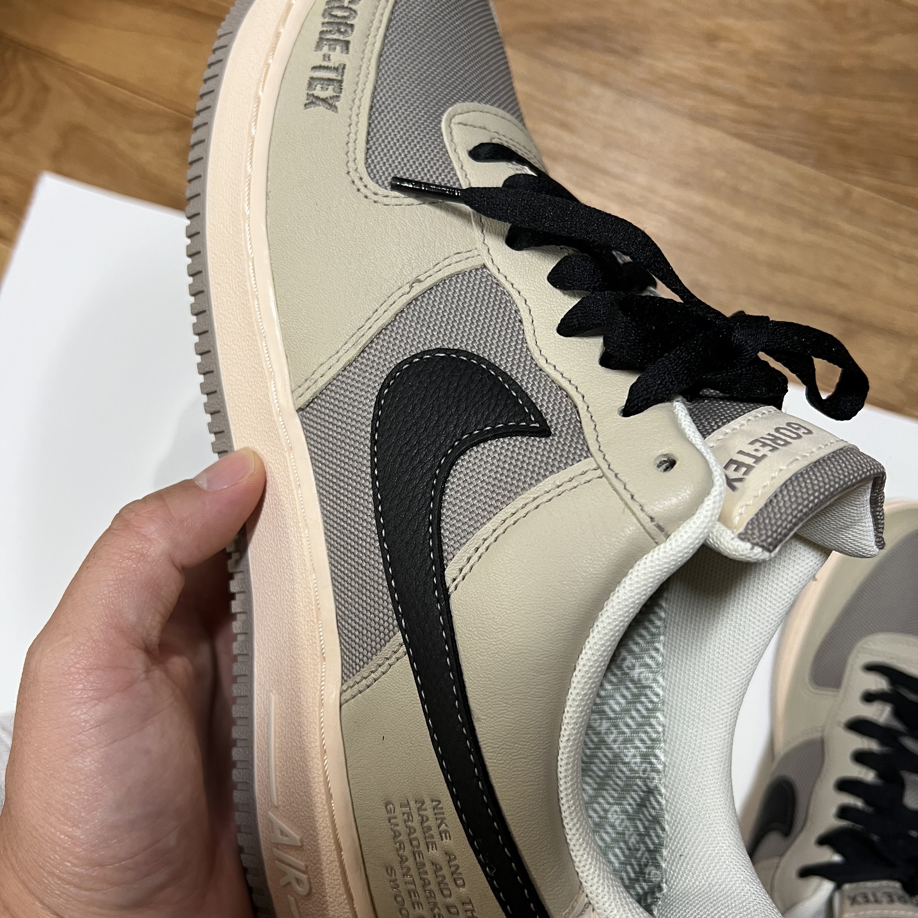 Nike Air Force 1 Low Gore-Tex Olive 착용 스타일