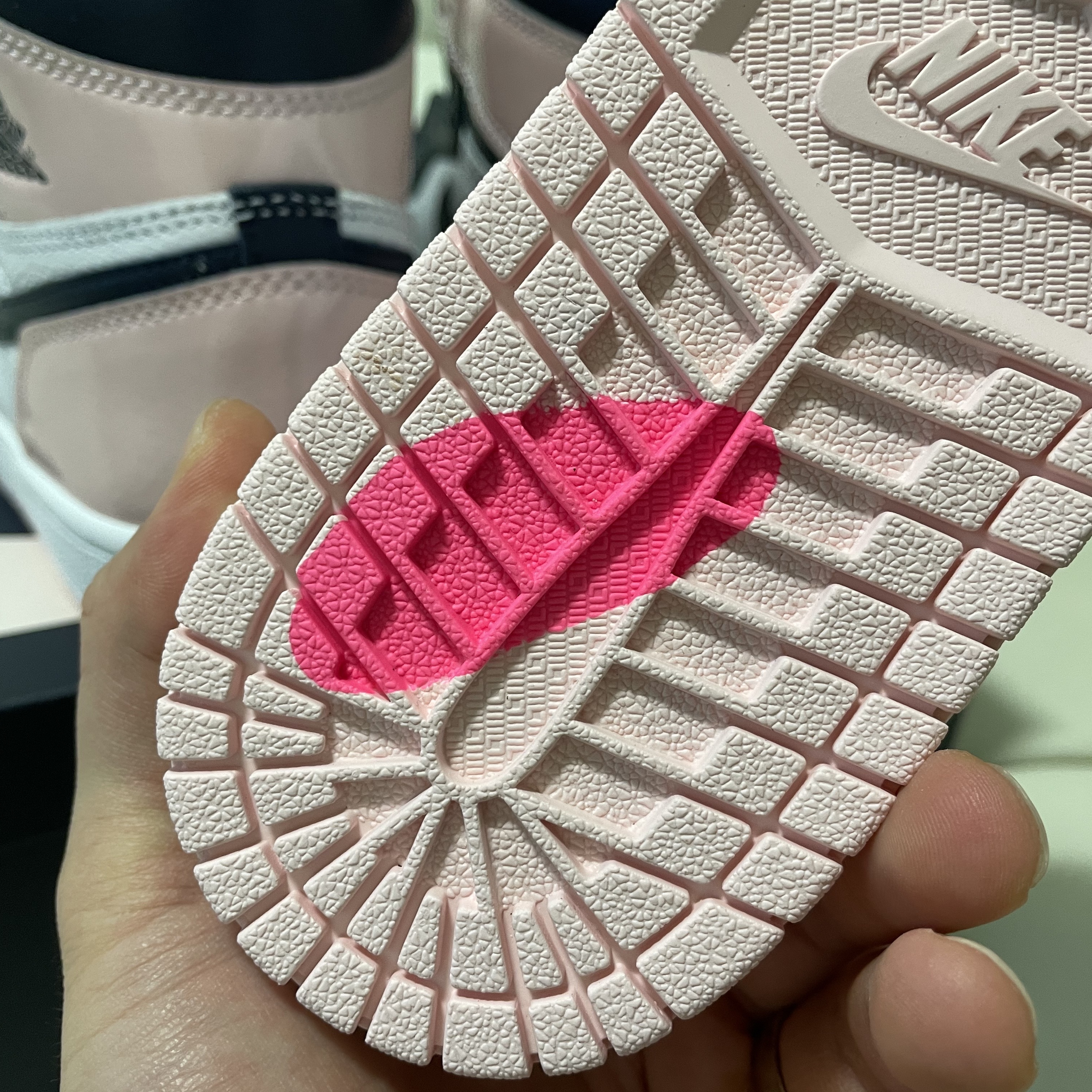 (W) Jordan 1 Retro High OG Atmosphere 착용 스타일 - 5