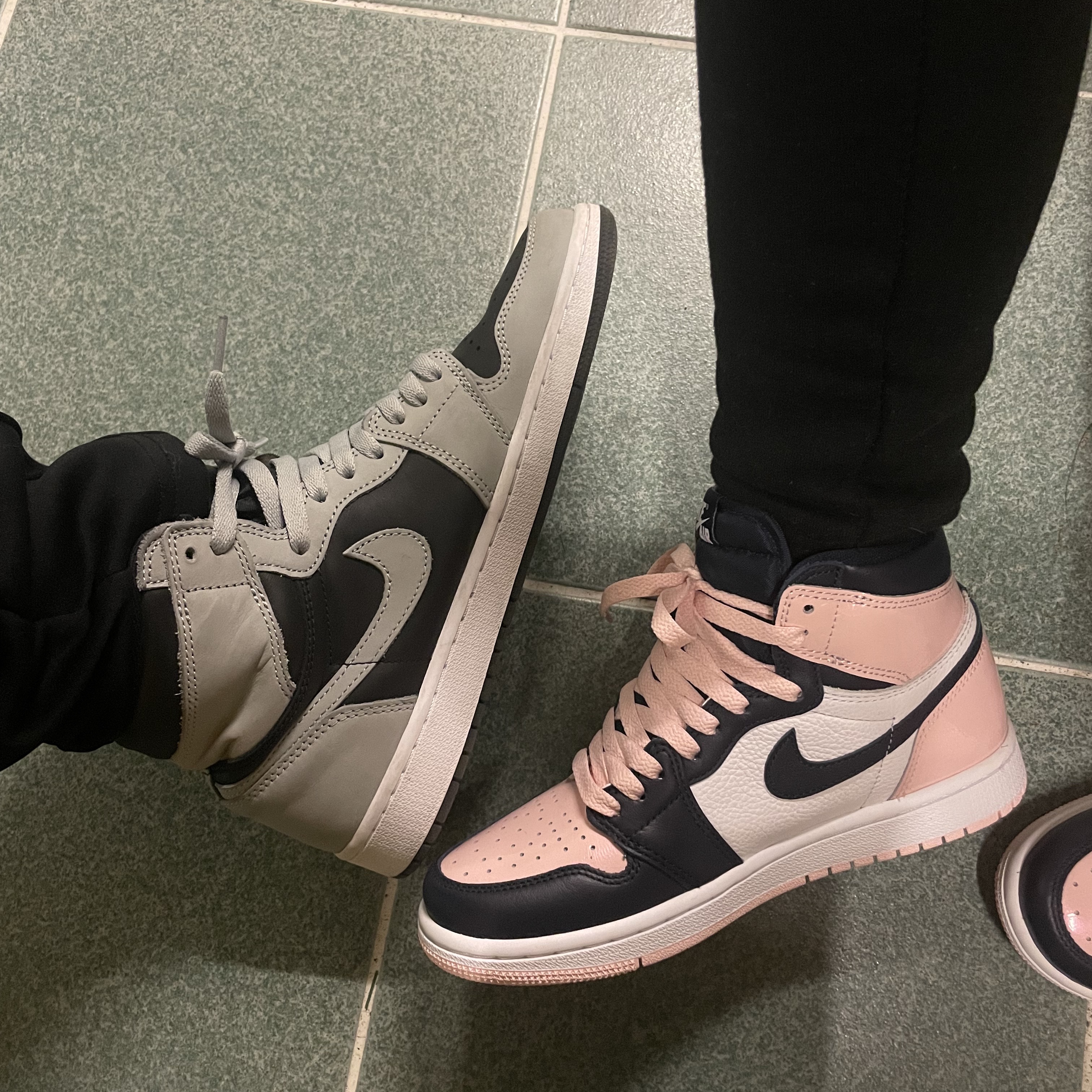 (W) Jordan 1 Retro High OG Atmosphere, Jordan 1 Retro High OG Shadow 2.0 착용 스타일 - 2