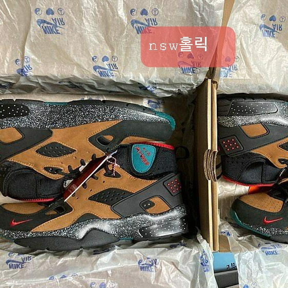(W) Nike x Olivia Kim Air Mowabb No Cover 착용 스타일