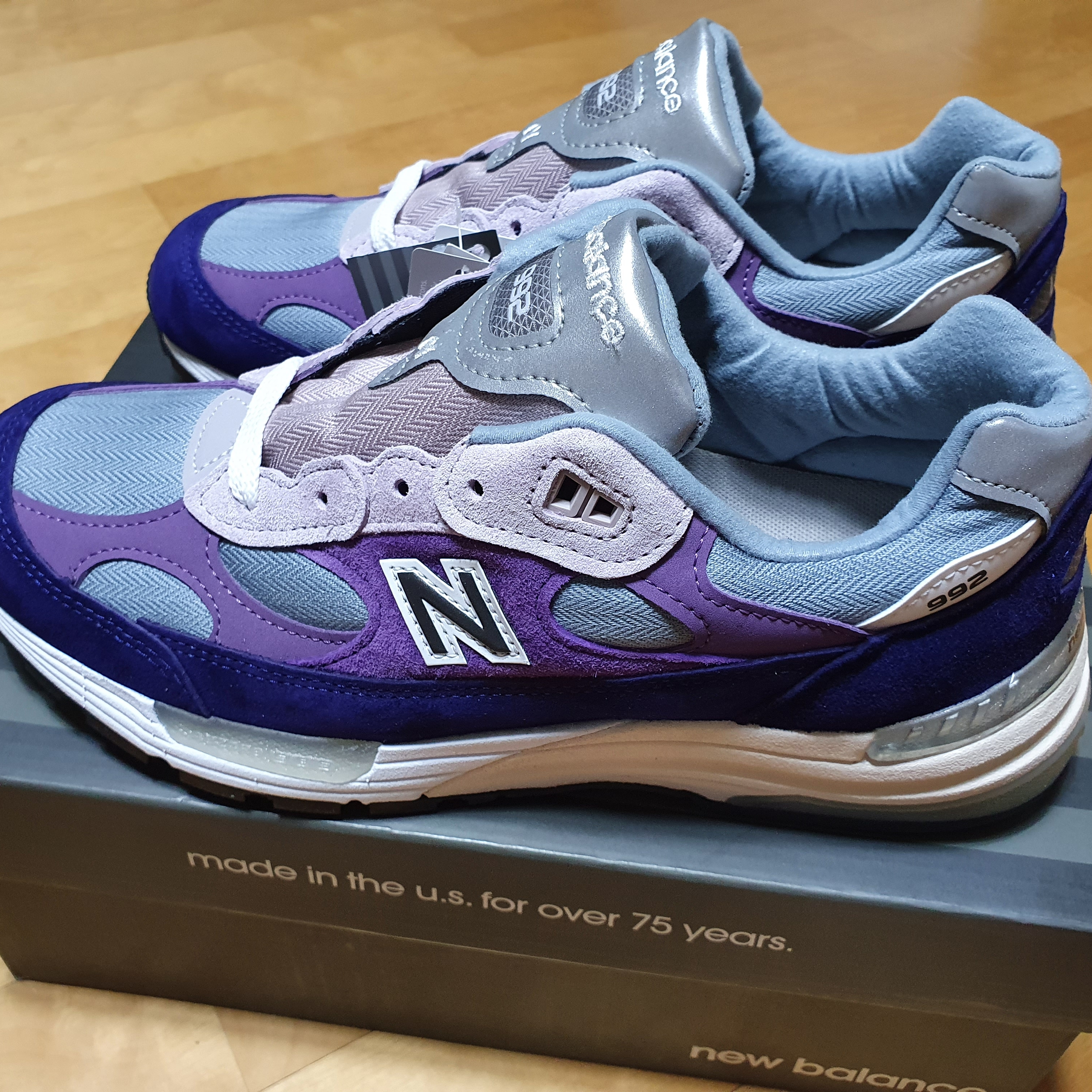 New Balance 992 Made in USA Purple Grey 착용 스타일 - 1