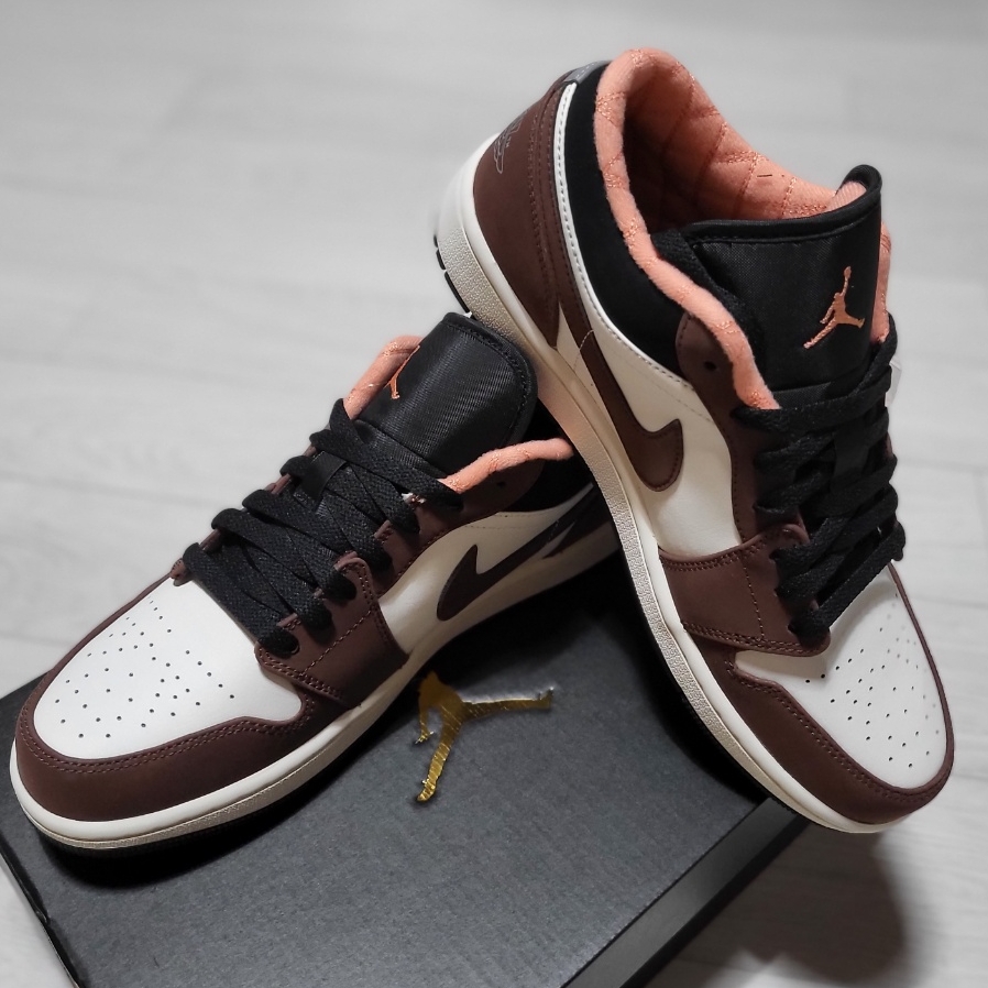 Jordan 1 Low SE Chocolate Bliss 착용 스타일 - 3