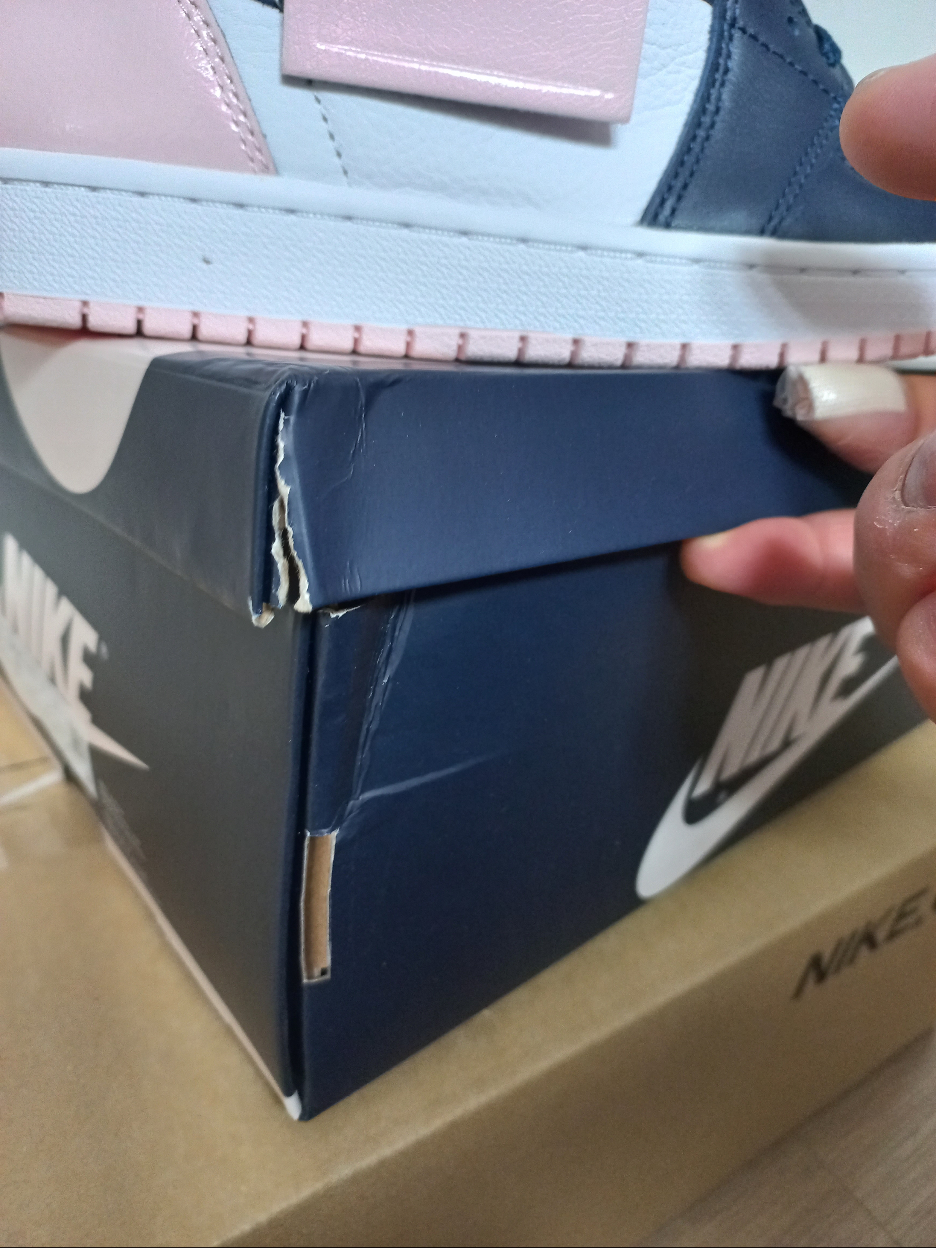 (W) Jordan 1 Retro High OG Atmosphere 착용 스타일 - 3