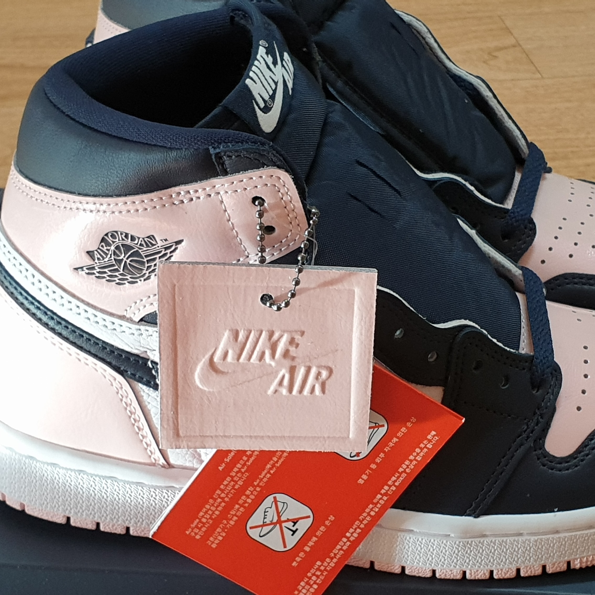 (W) Jordan 1 Retro High OG Atmosphere 착용 스타일 - 3