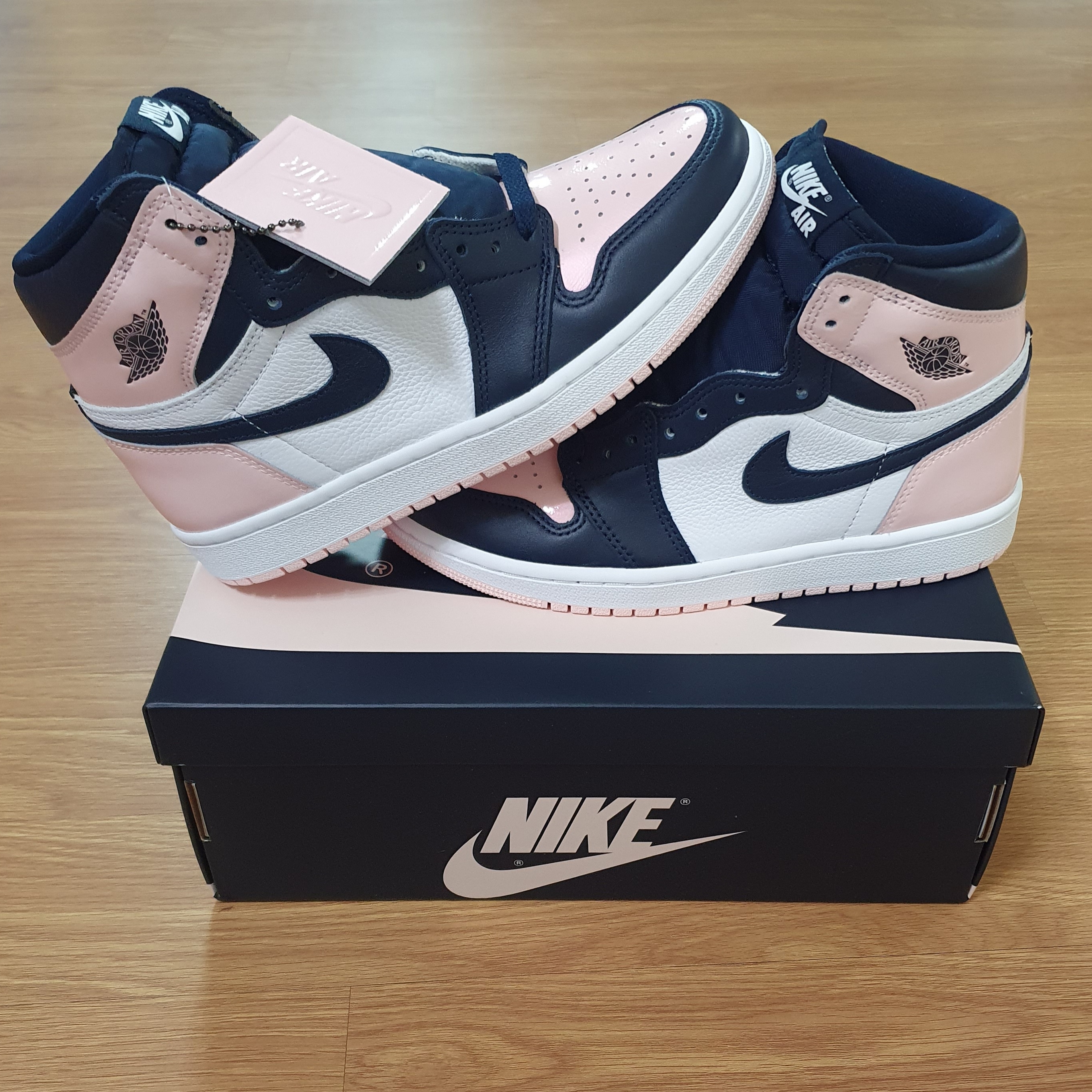(W) Jordan 1 Retro High OG Atmosphere 착용 스타일 - 2