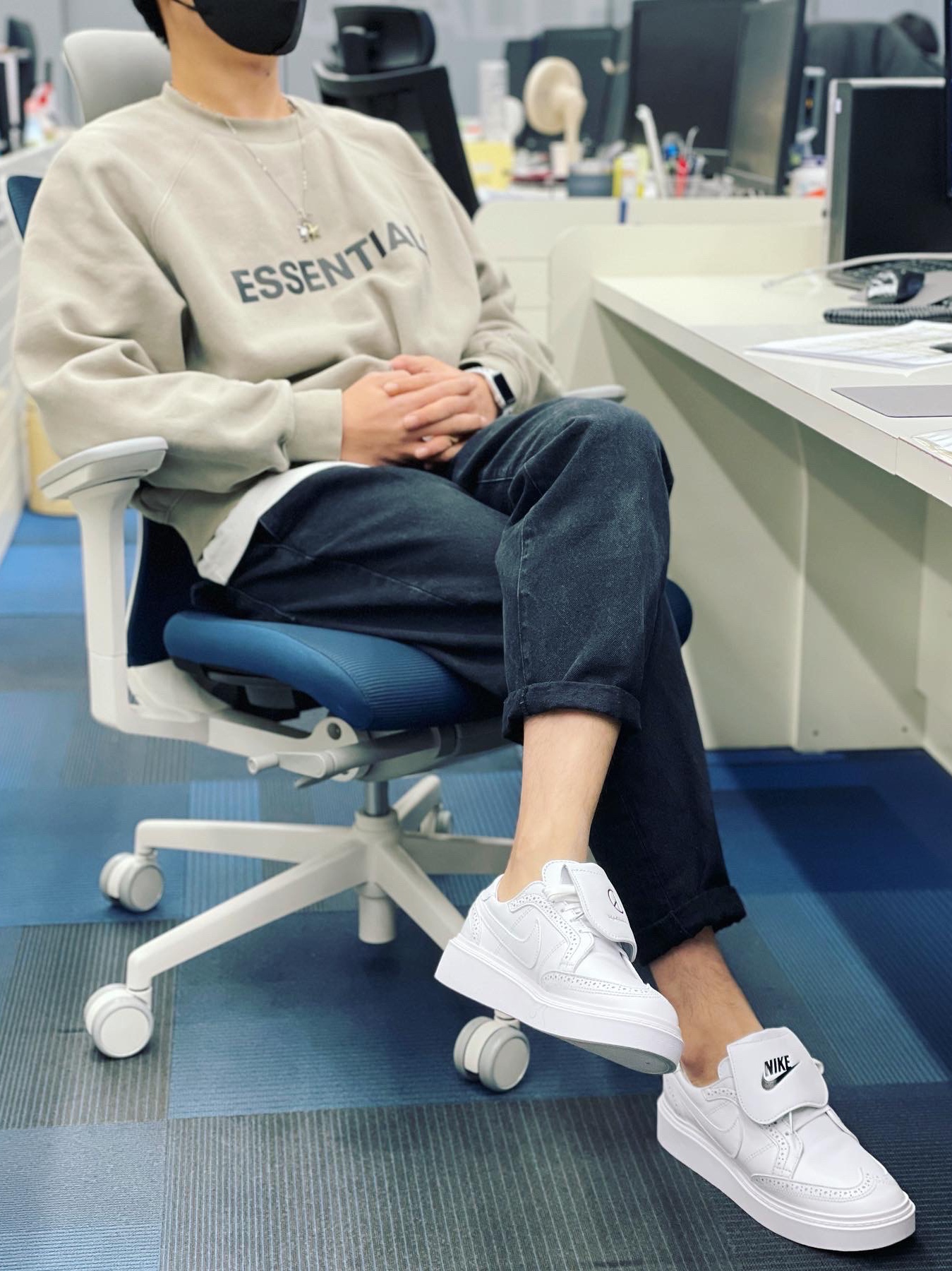 Nike x Peaceminusone Kwondo1 White, Essentials 3D Silicon Applique Crewneck Olive/Khaki - 20FW 착용 스타일 - 1