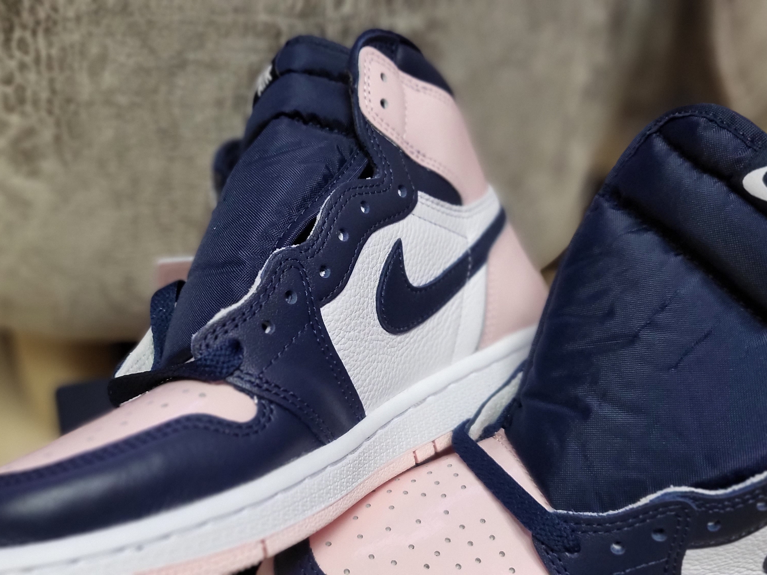 (W) Jordan 1 Retro High OG Atmosphere 착용 스타일 - 4