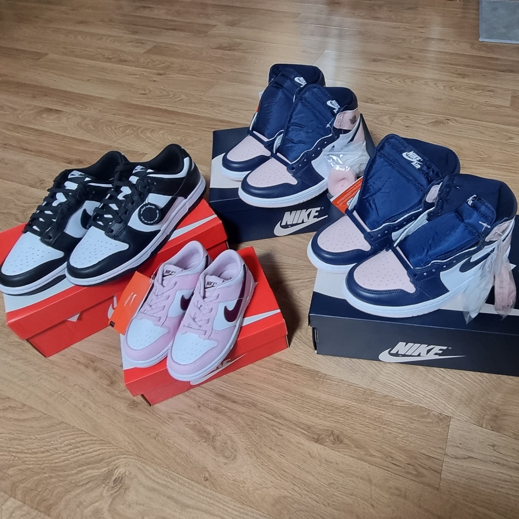 (TD) Nike Dunk Low Pink Foam, (W) Jordan 1 Retro High OG Atmosphere 착용 스타일 - 2