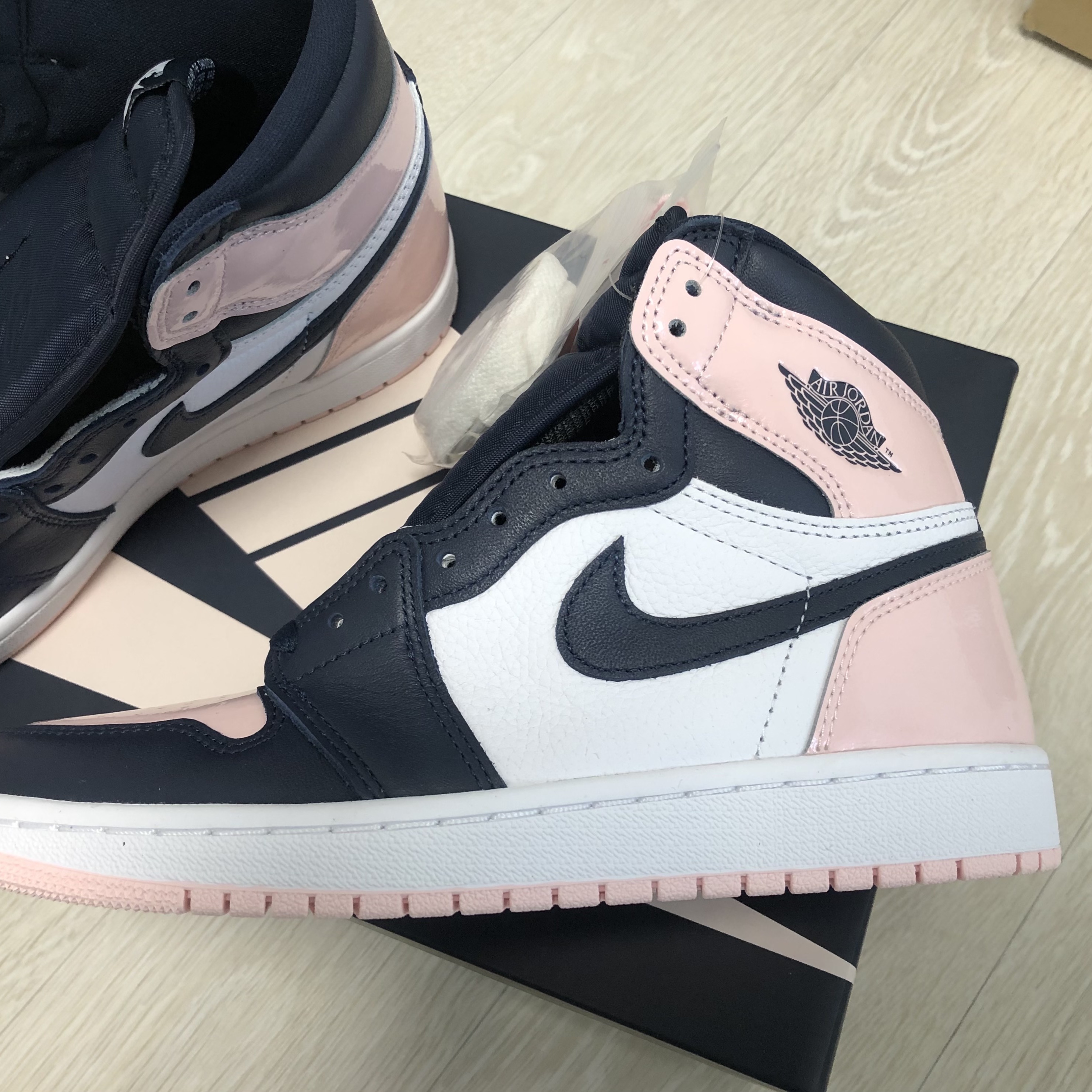 (W) Jordan 1 Retro High OG Atmosphere 착용 스타일