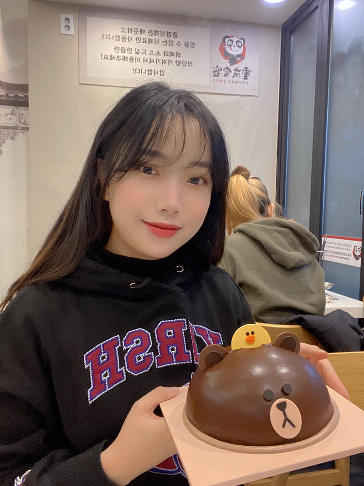 KREAM 프로필 이미지