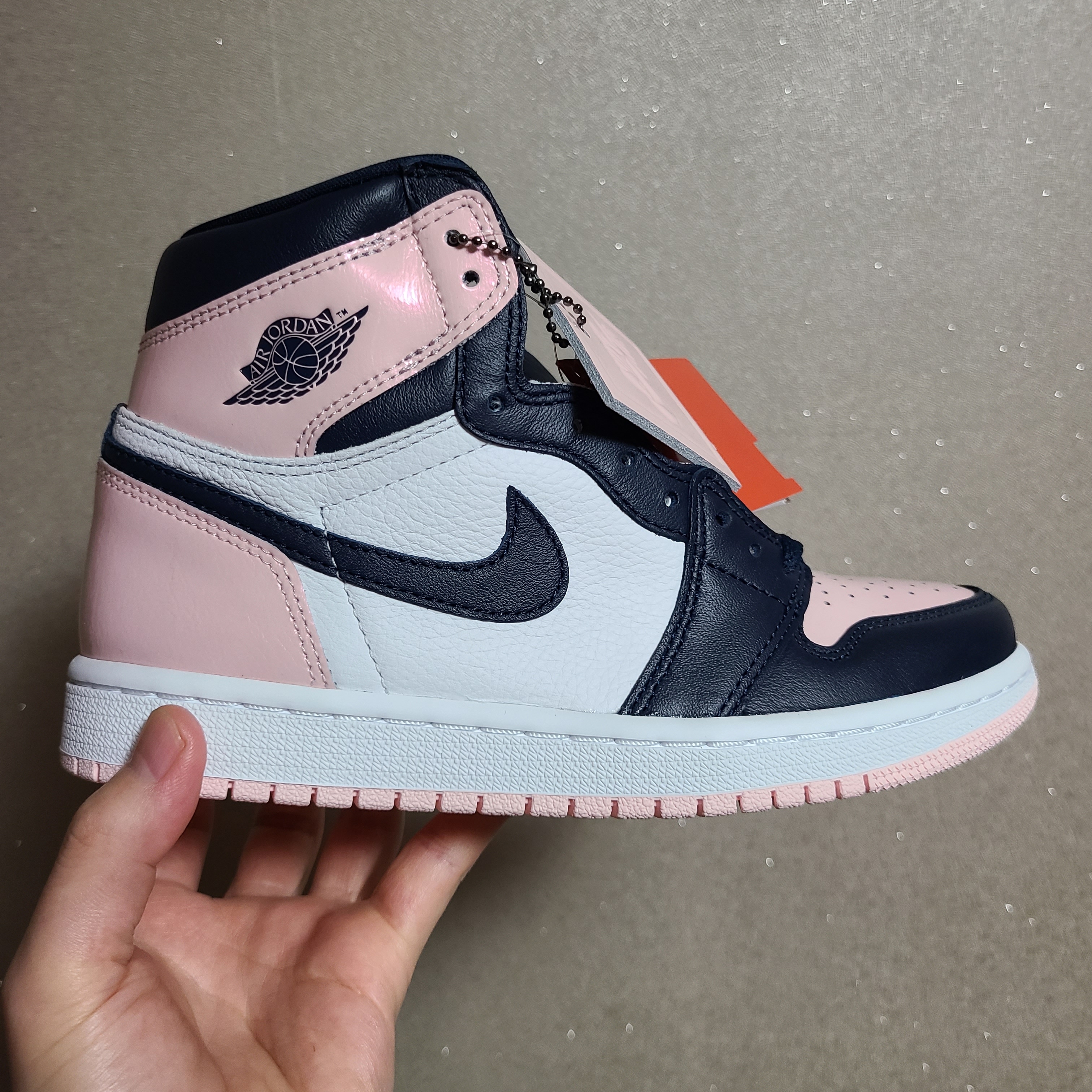 (W) Jordan 1 Retro High OG Atmosphere 착용 스타일 - 2
