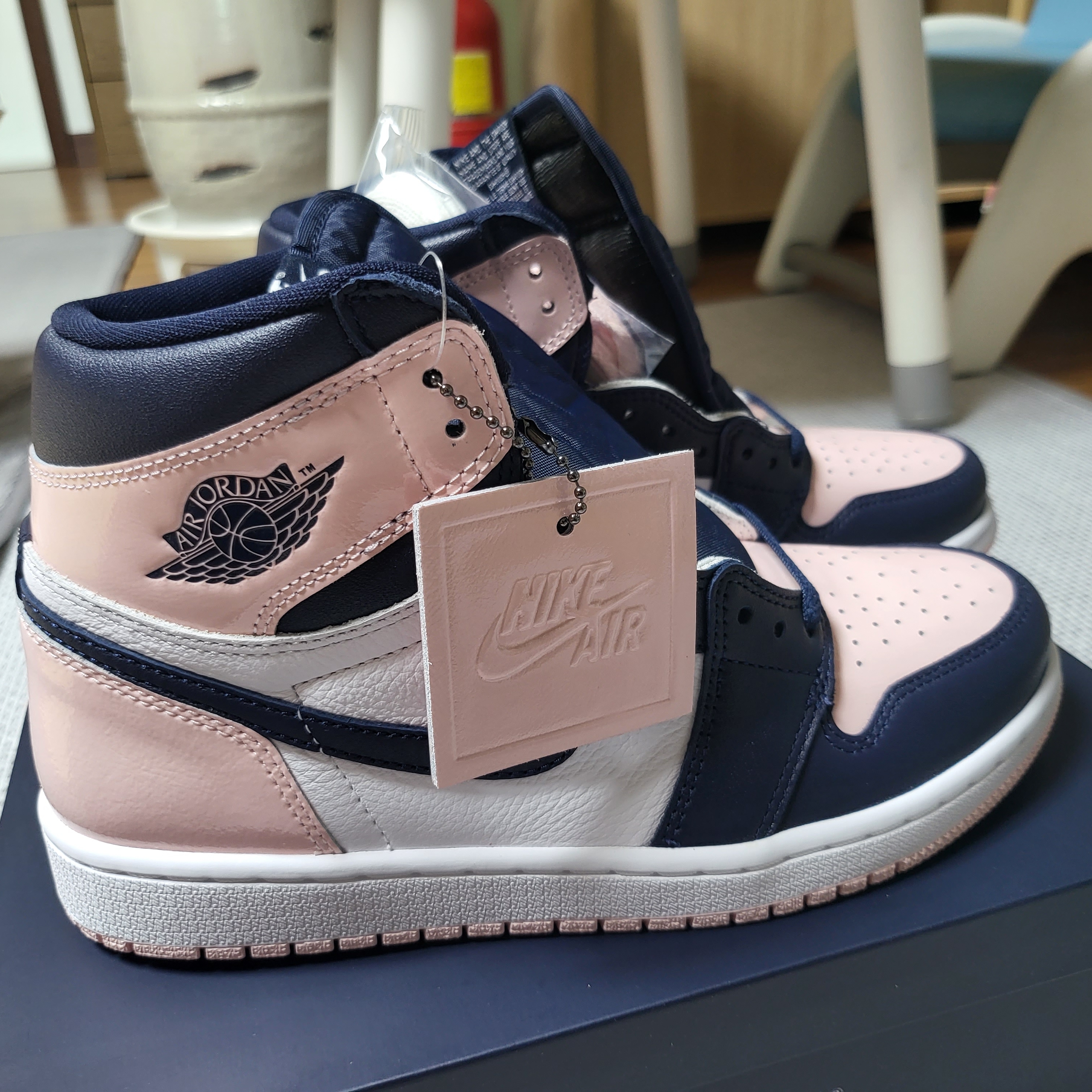 (W) Jordan 1 Retro High OG Atmosphere 착용 스타일 - 2