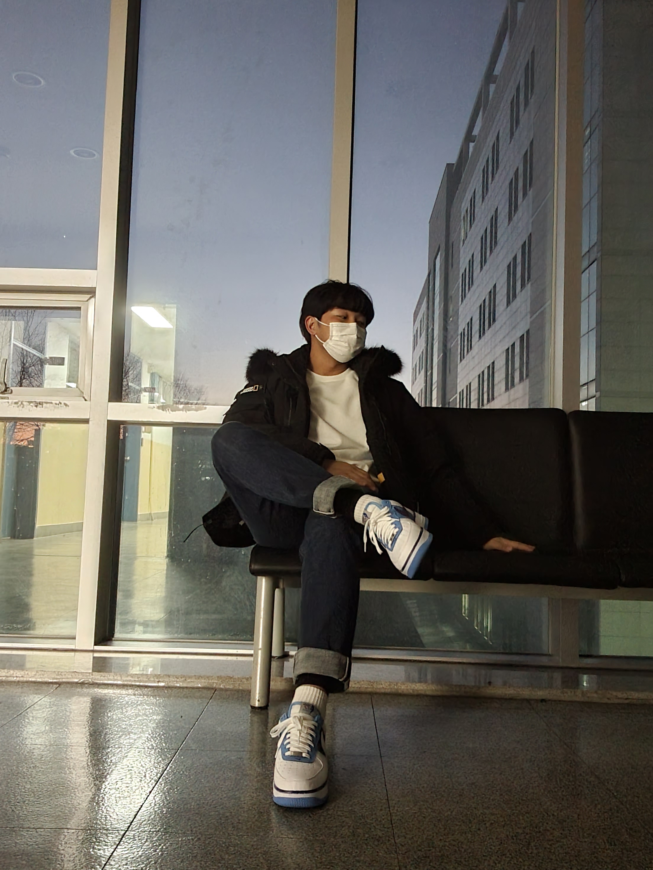 Nike x NBA Air Force 1 '07 LV8 EMB White and Coast Field 착용 스타일 - 3