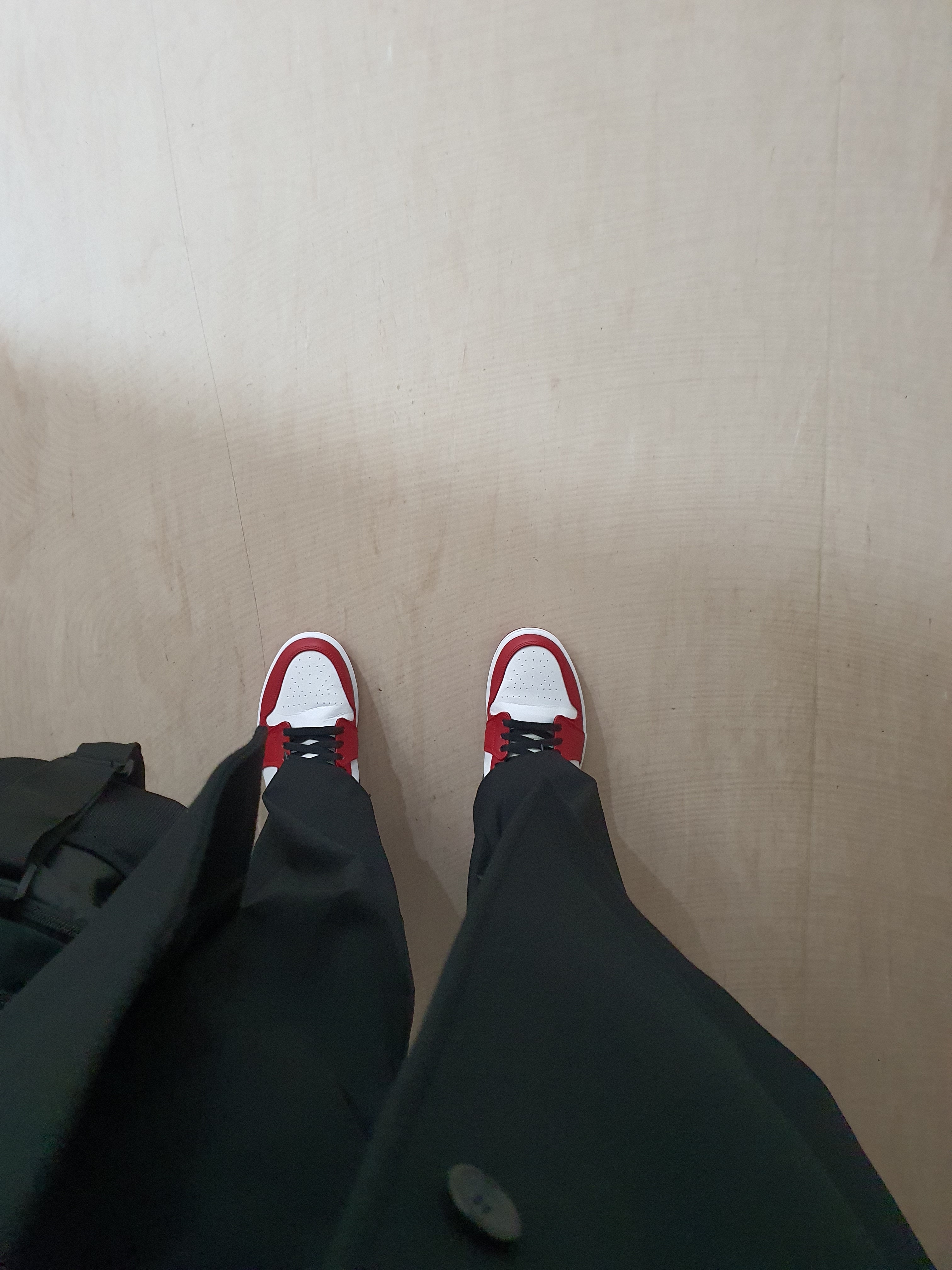 Jordan 1 Mid Chicago 2020 착용 스타일 - 3