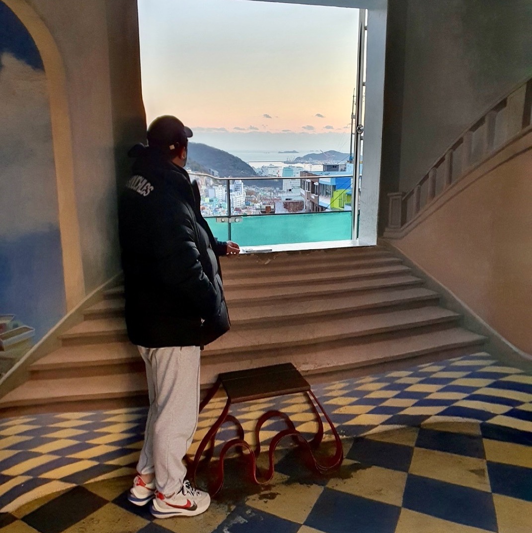 Nike x Sacai VaporWaffle Royal Fuchsia 착용 스타일