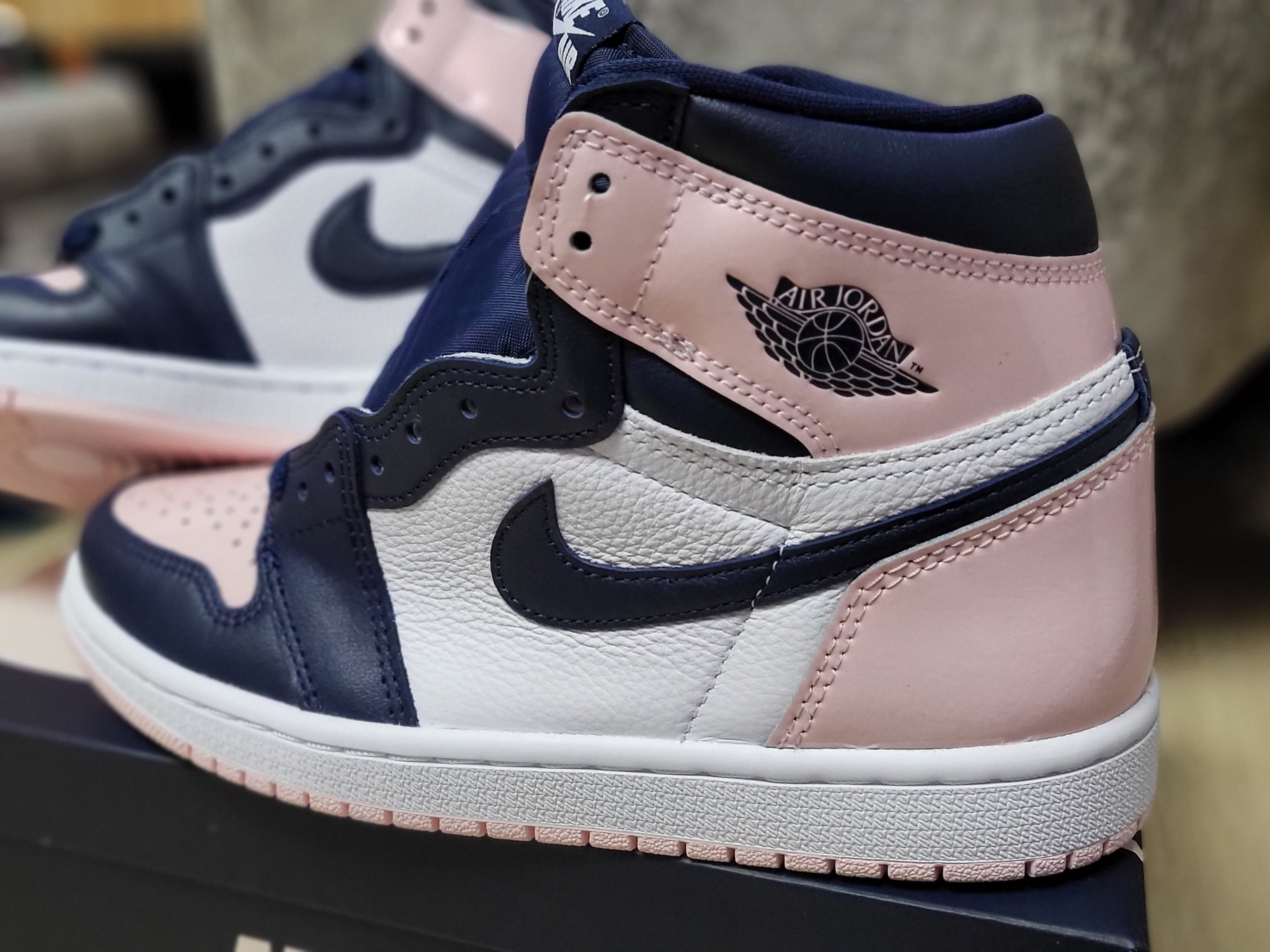 (W) Jordan 1 Retro High OG Atmosphere 착용 스타일 - 2