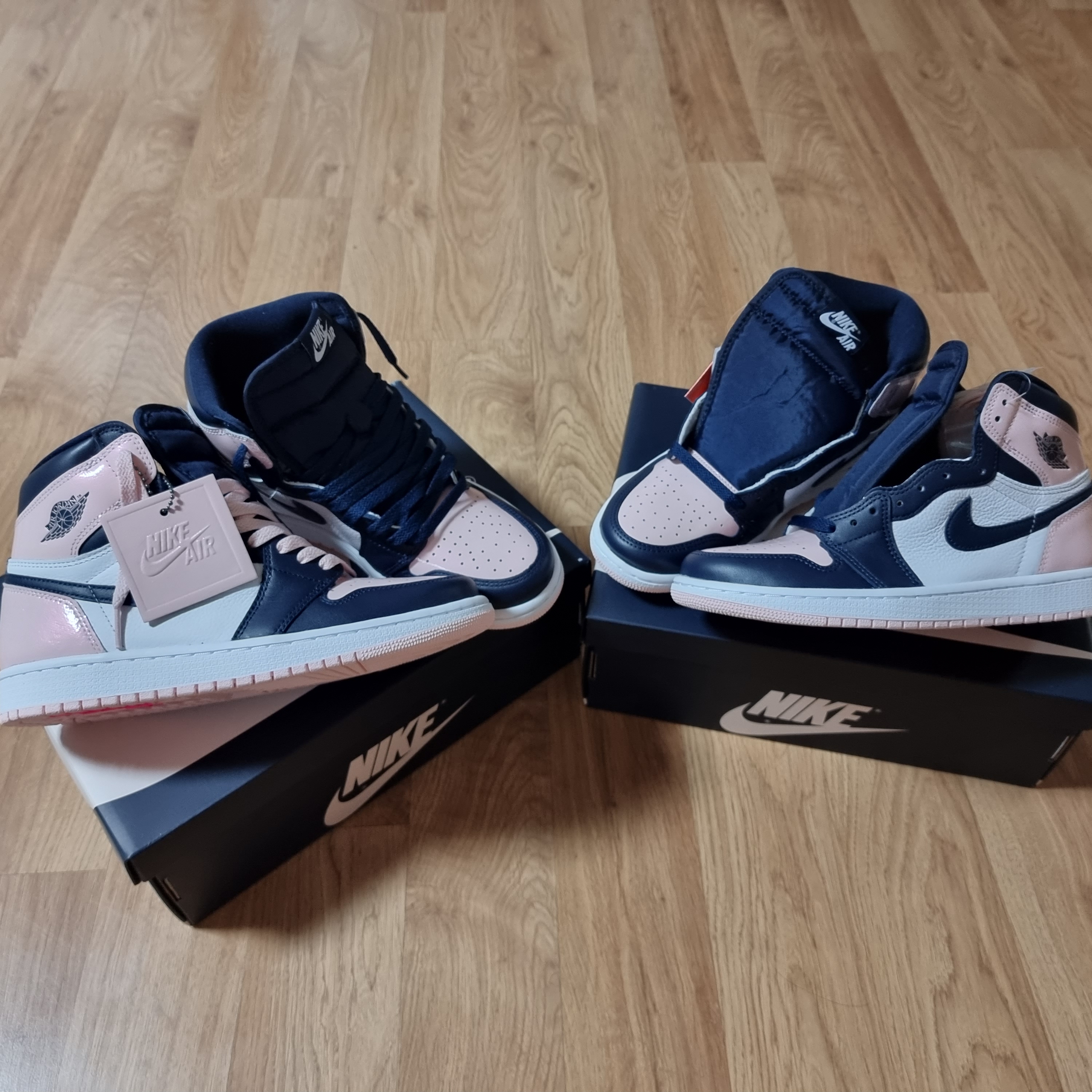 (W) Jordan 1 Retro High OG Atmosphere 착용 스타일 - 2