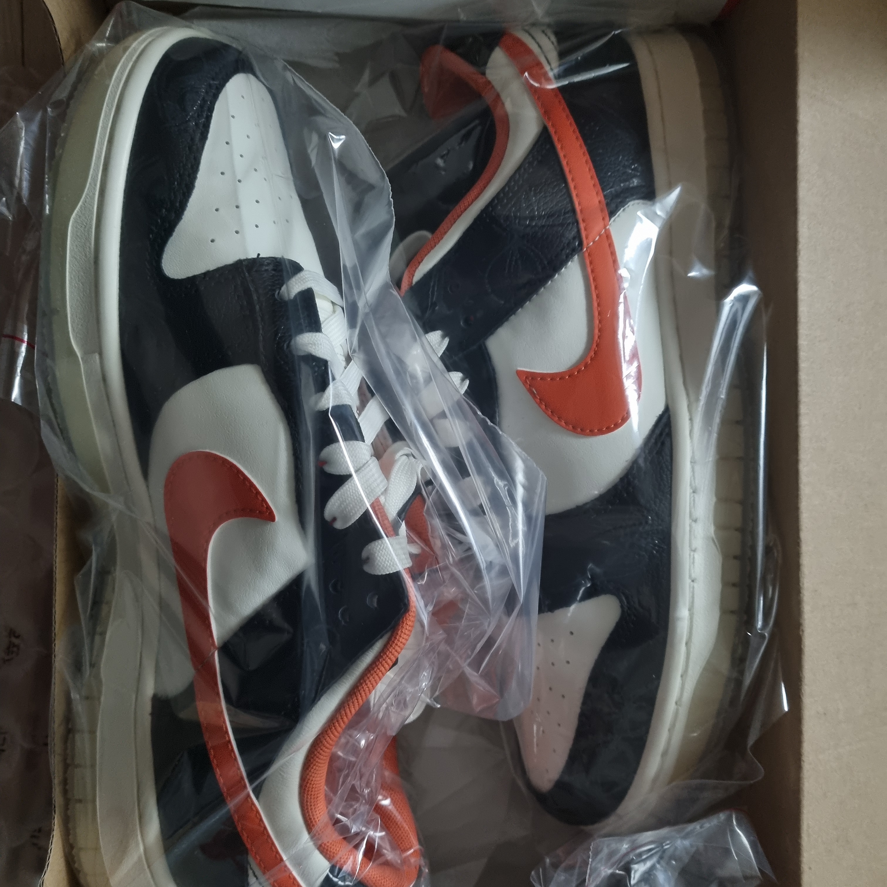 Nike Dunk Low Retro PRM Halloween 착용 스타일