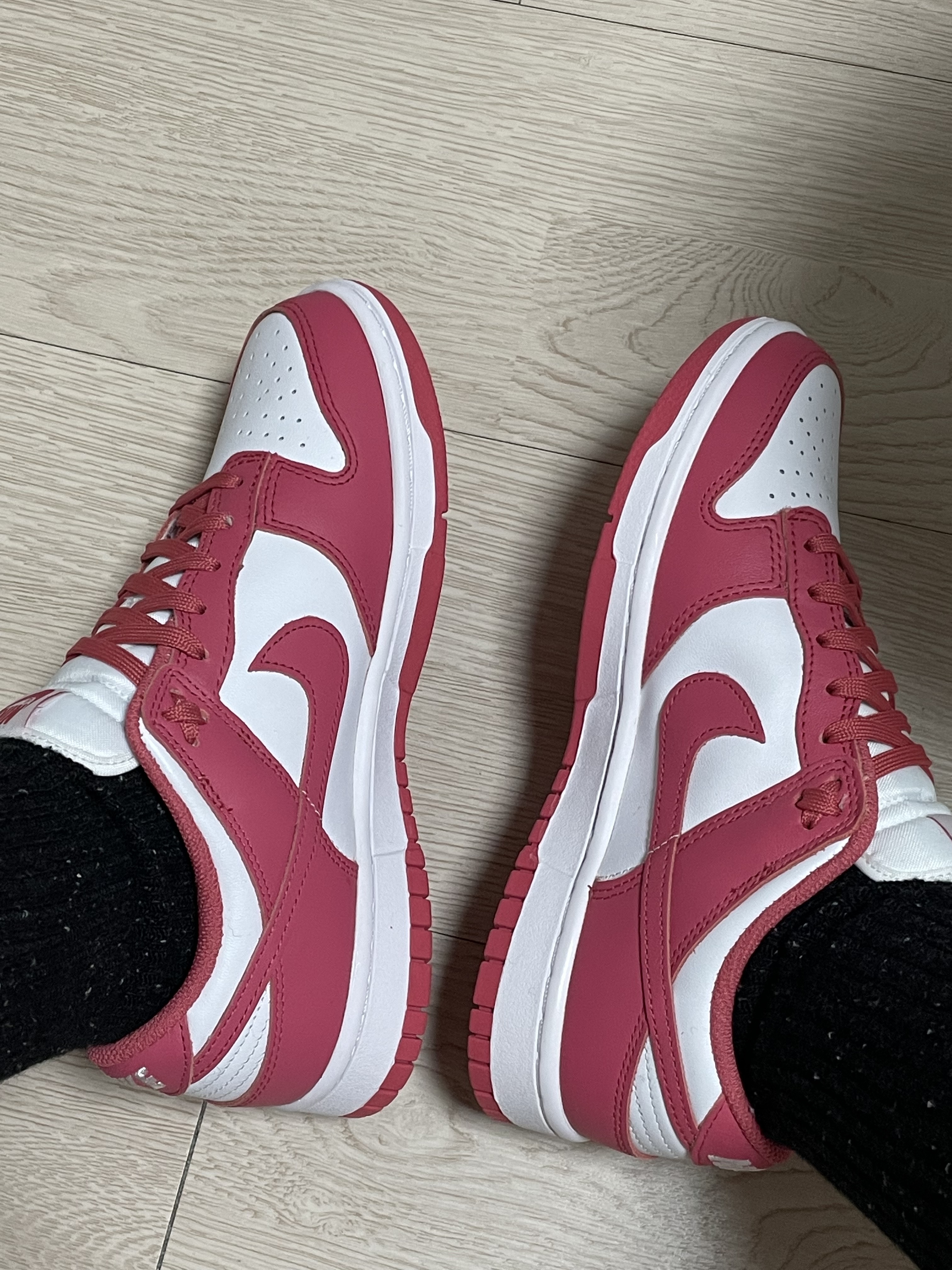 (W) Nike Dunk Low Archeo Pink 착용 스타일