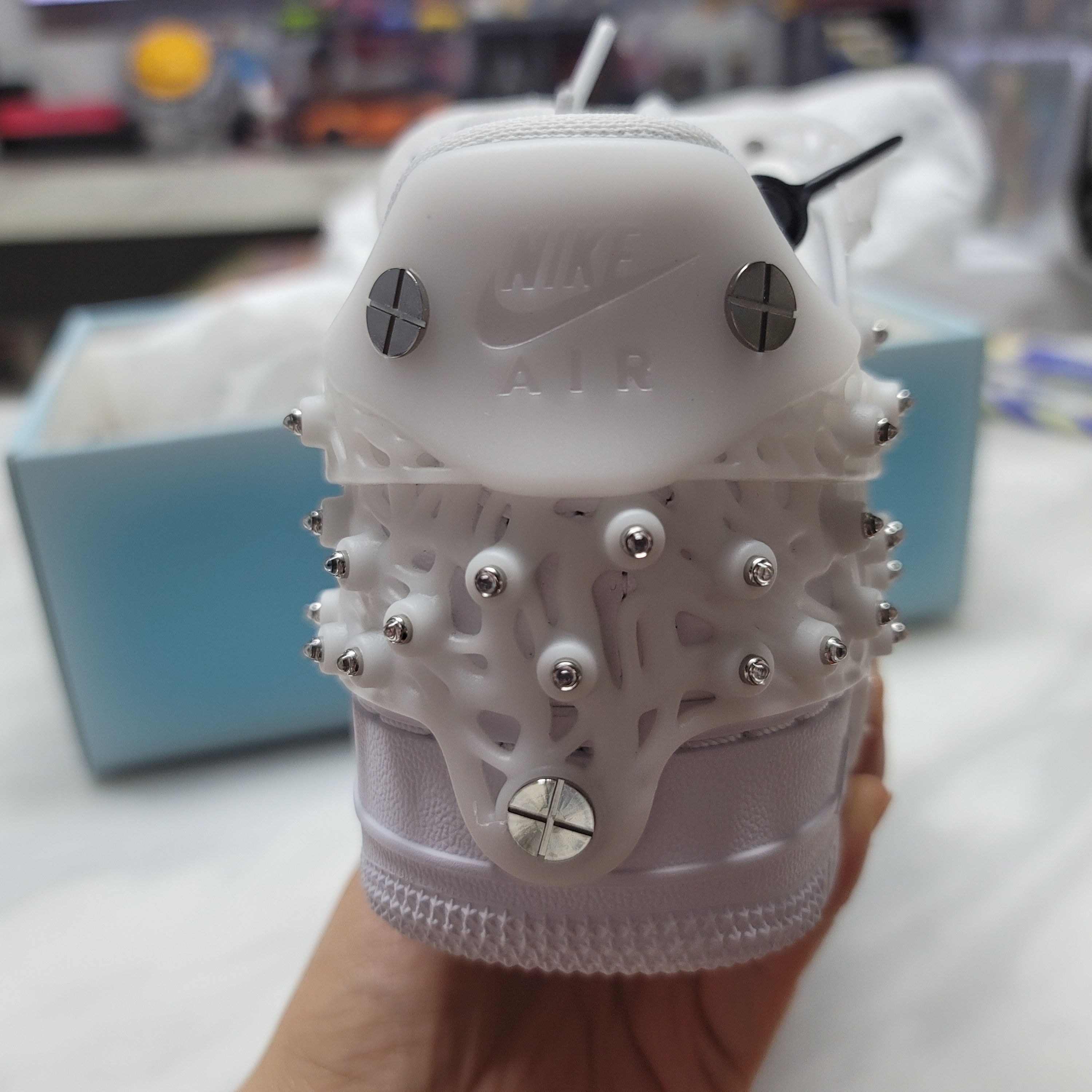 (W) Nike x Swarovski Air Force 1 LXX Triple White 착용 스타일 - 2