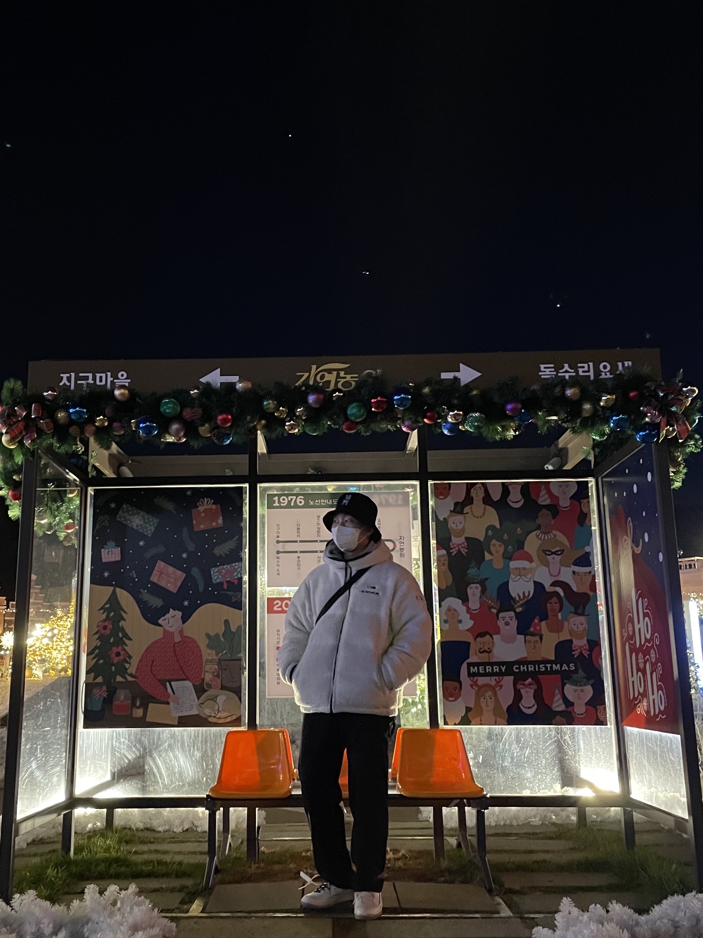 Jordan 2 x Off-White Retro Low SP White and Varsity Red 착용 스타일