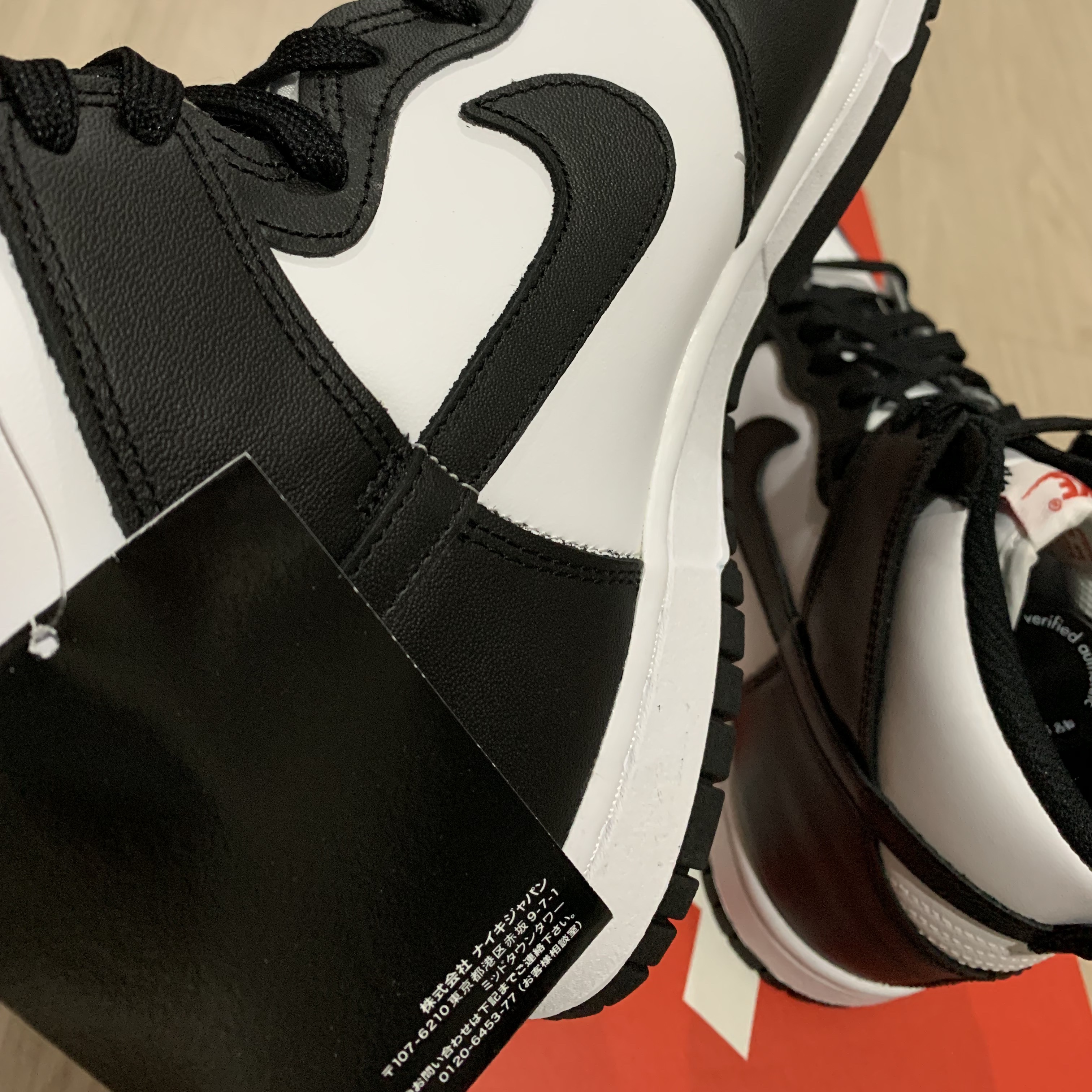 (W) Nike Dunk High Black and White 착용 스타일 - 3