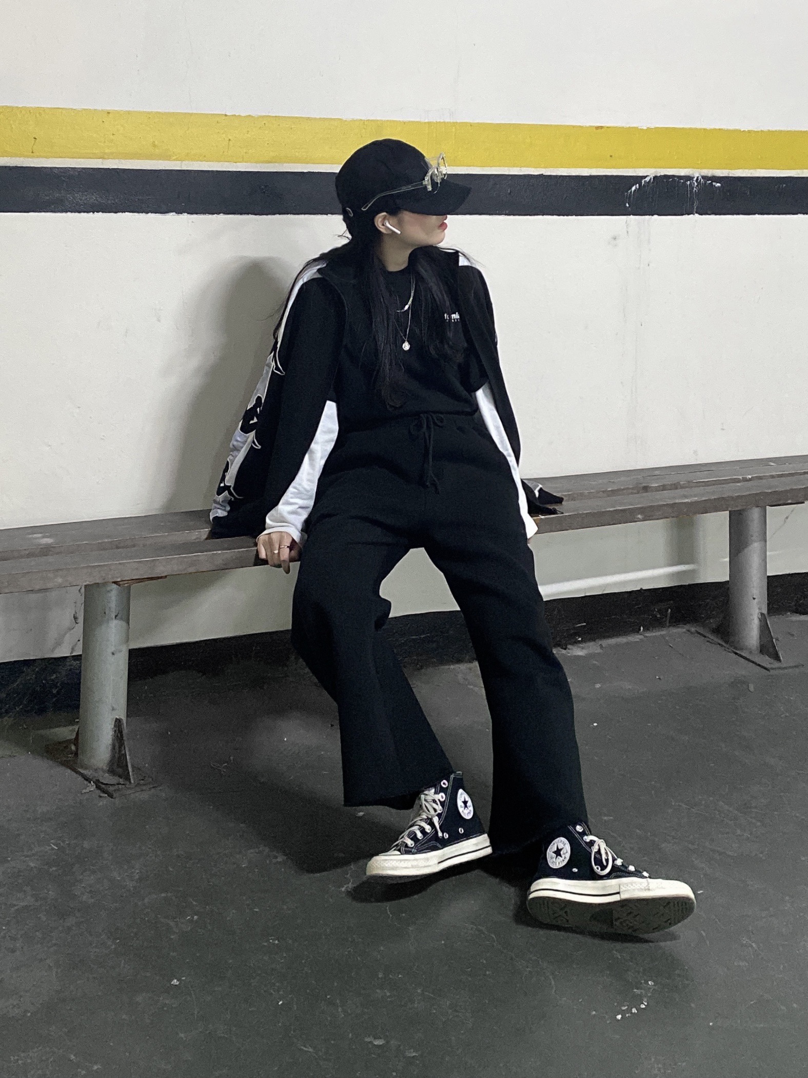 Converse Chuck 70 Hi Black 착용 스타일 - 2