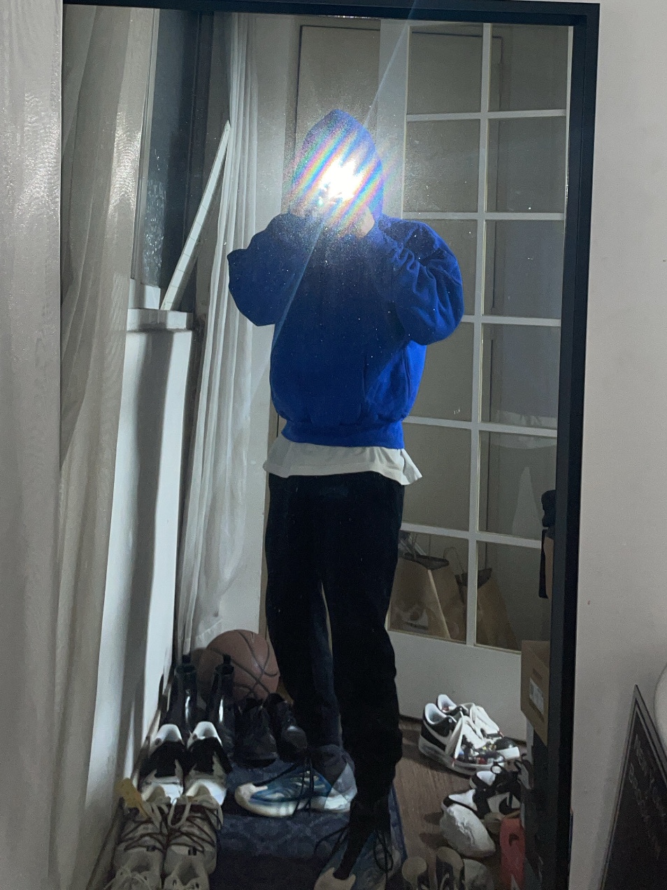 Yeezy Gap Hoodie Blue, Adidas Yeezy QNTM Frozen Blue 착용 스타일