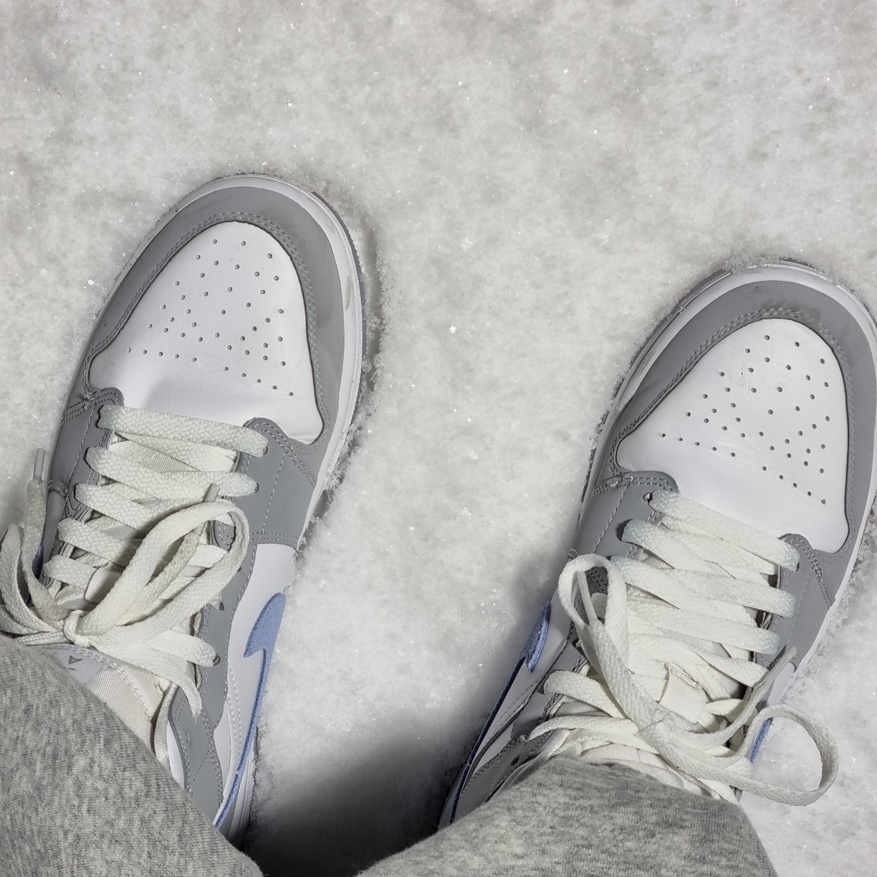 (W) Jordan 1 Mid Wolf Grey 착용 스타일 - 2