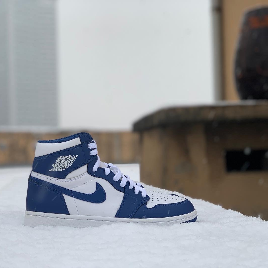 Jordan 1 Retro Storm Blue, Vans Vault x Fear of God OG Era 95 DX Red 착용 스타일 - 3