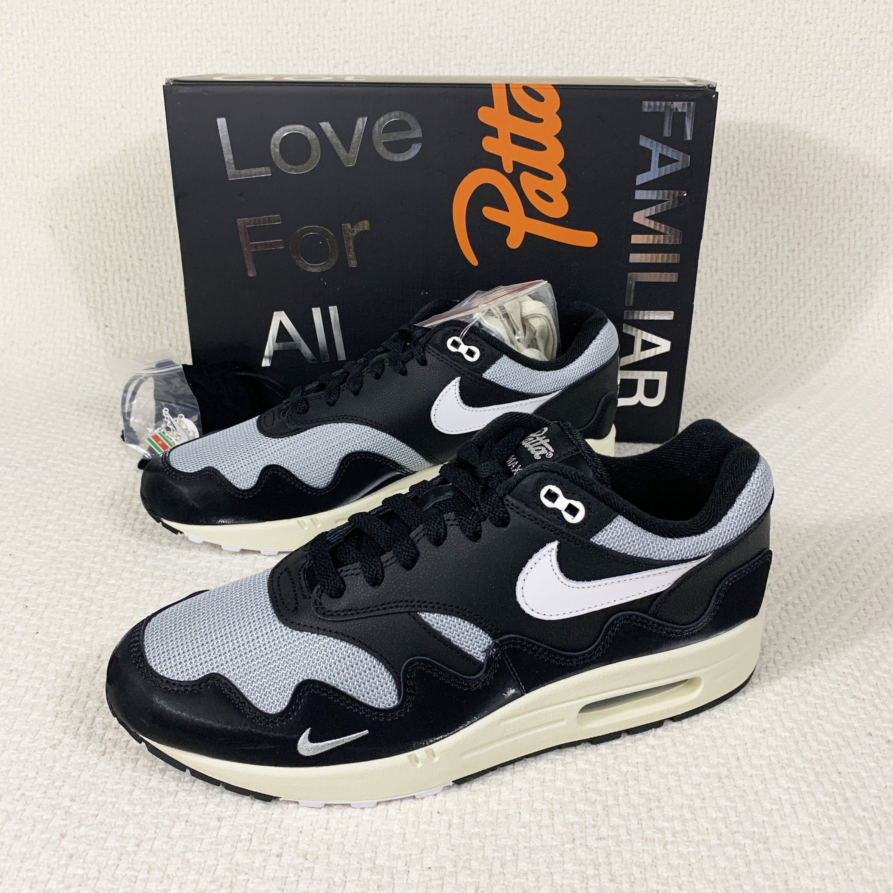 Nike x Patta Air Max 1 Black 착용 스타일 - 4