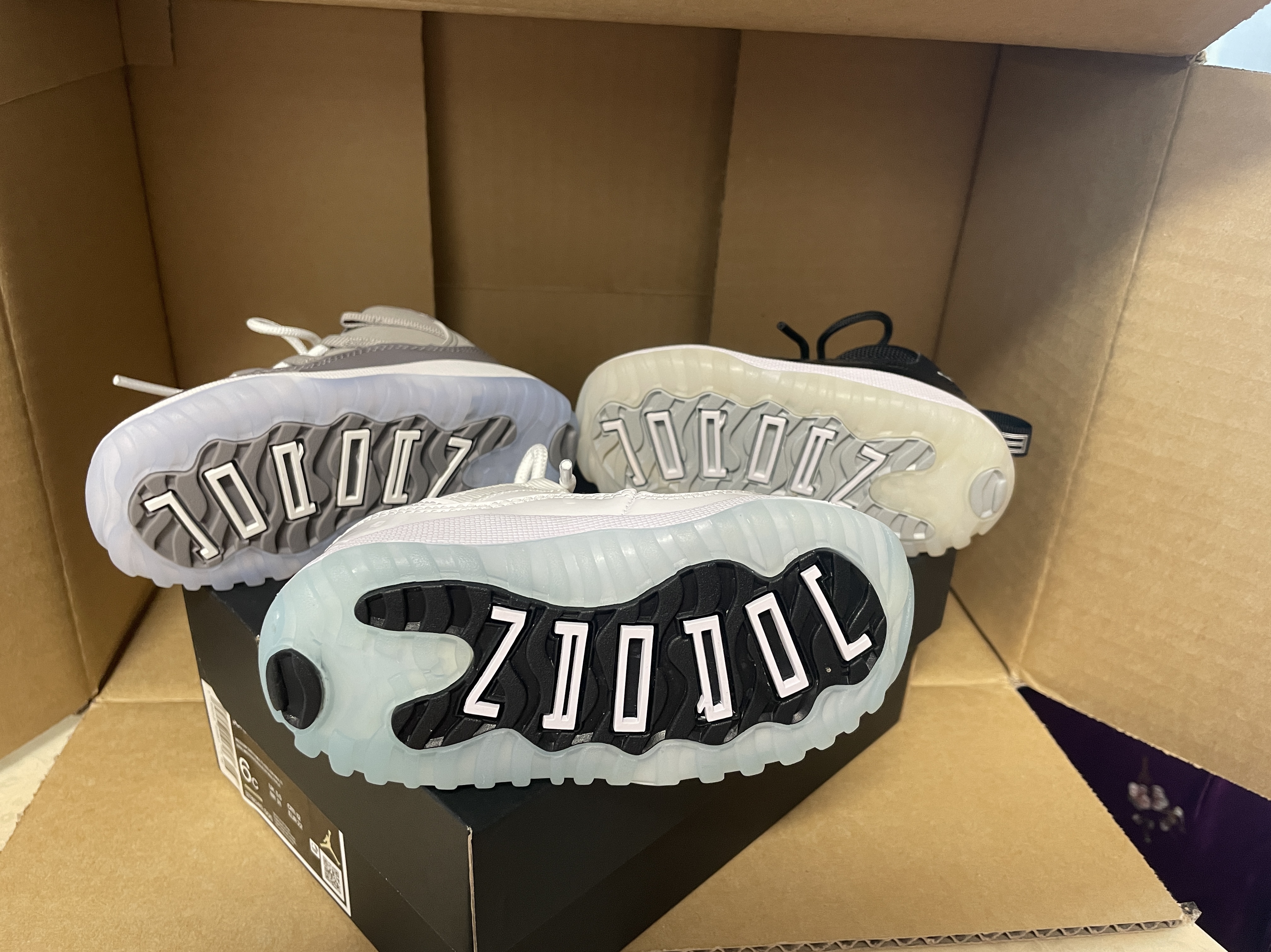 (TD) Jordan 11 Retro Cool Grey 2021, (TD) Jordan 11 Retro Low Legend Blue 착용 스타일 - 3