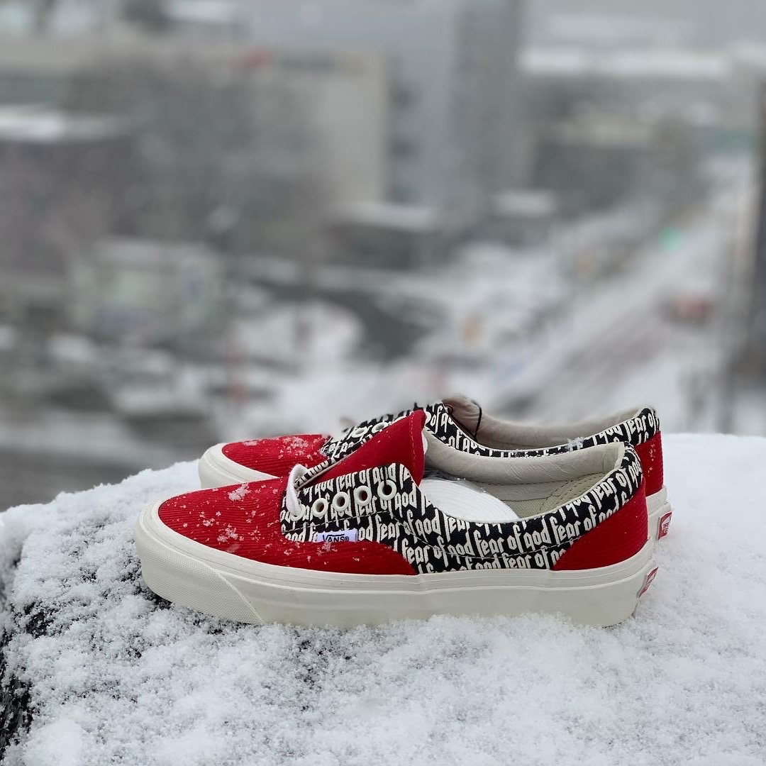 Jordan 1 Retro Storm Blue, Vans Vault x Fear of God OG Era 95 DX Red 착용 스타일 - 2