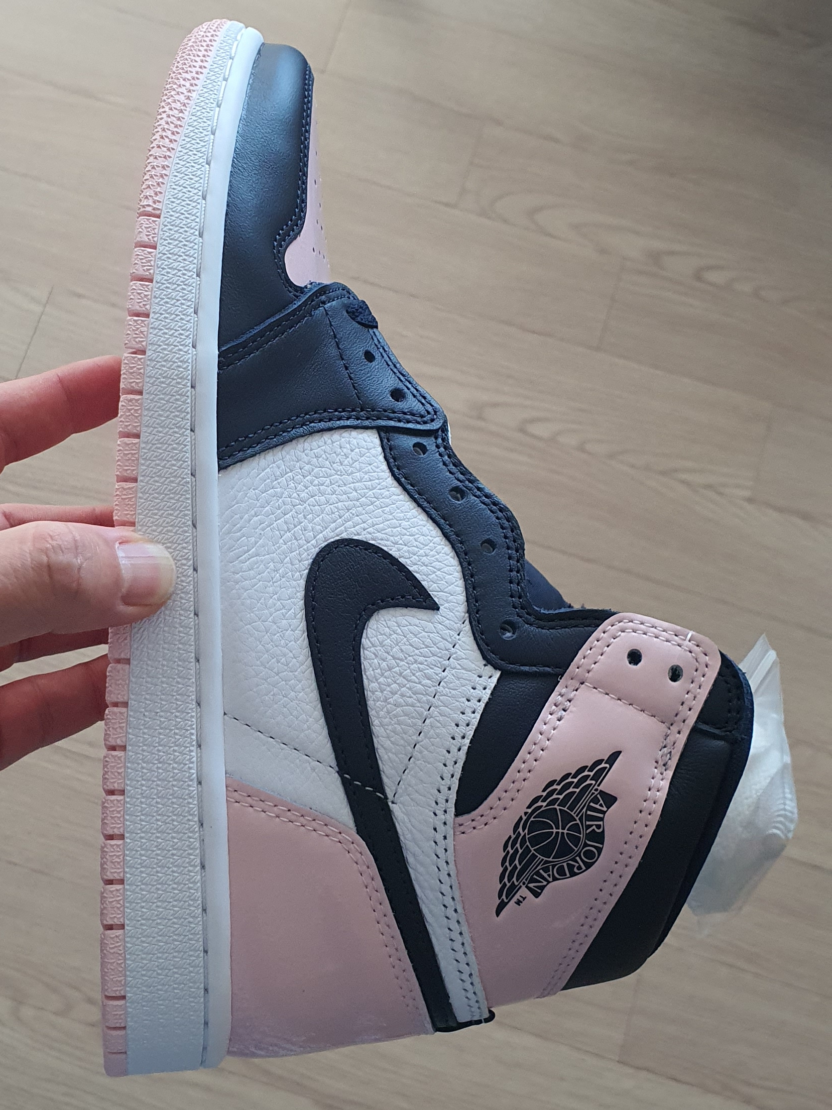 (W) Jordan 1 Retro High OG Atmosphere 착용 스타일